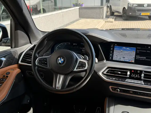 BMW X5 view 19