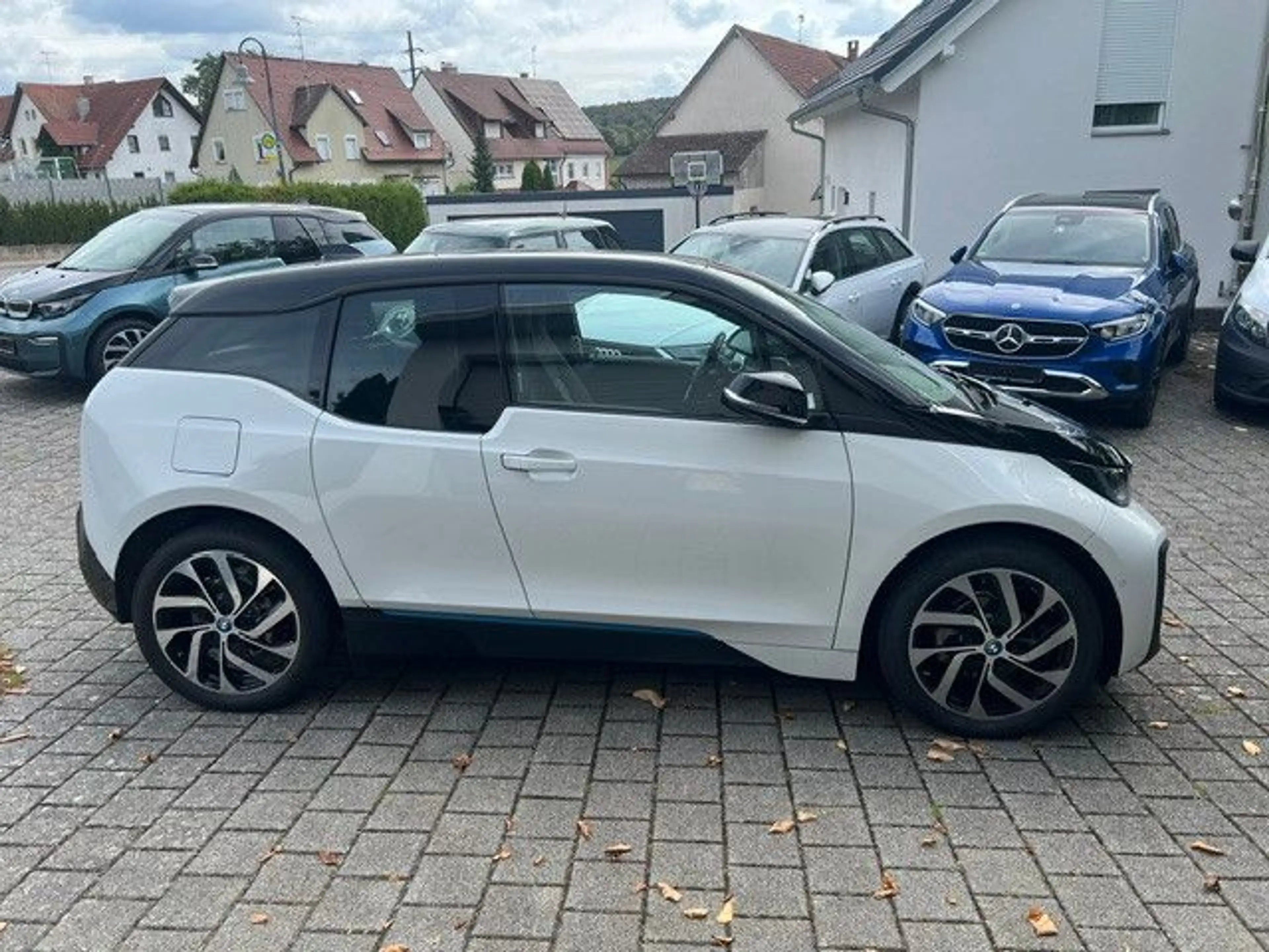 BMW i3 Sportpaket / Navi/Apple CarPlay / PDC-Kamera — photo 3
