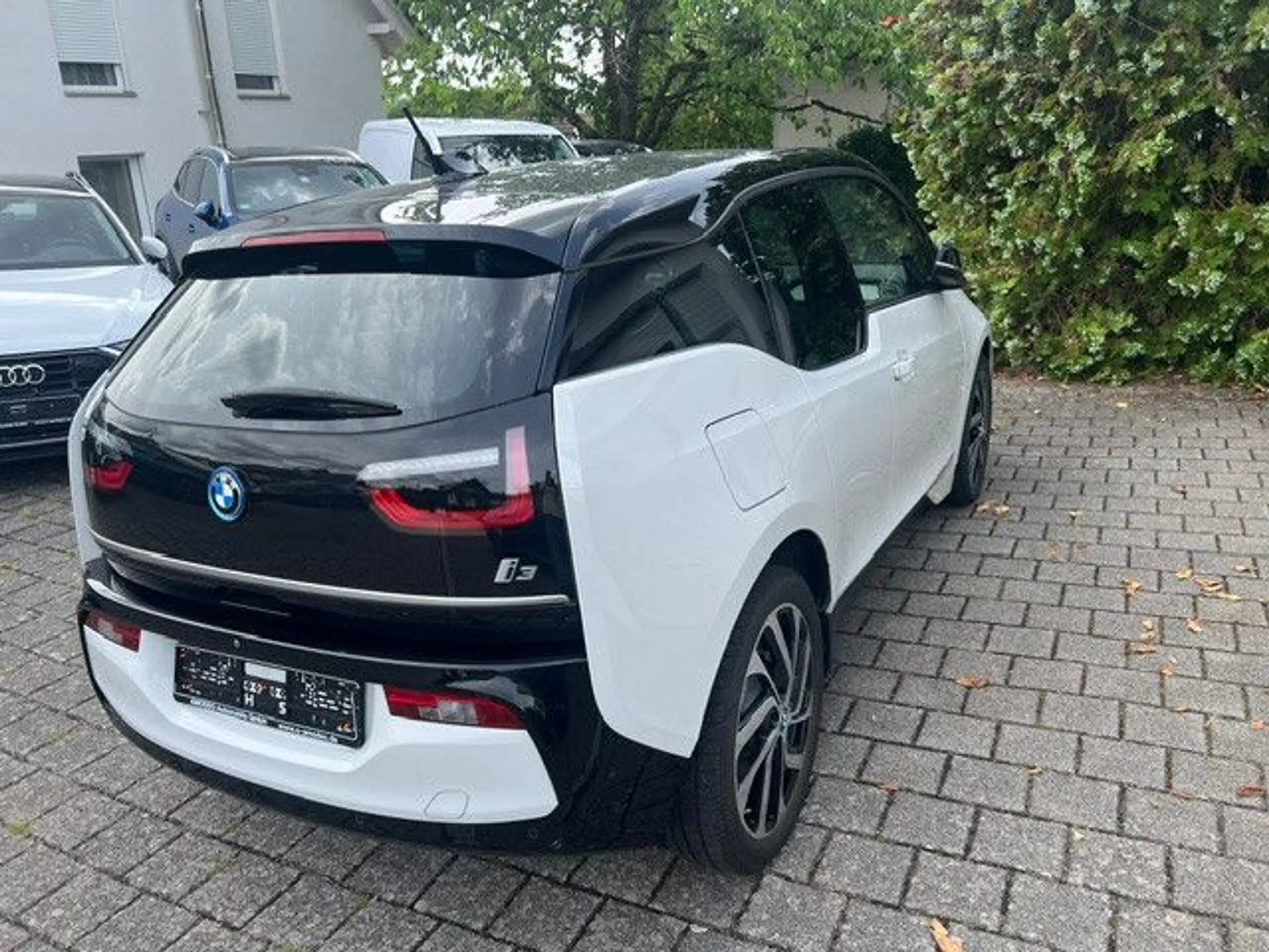 BMW i3 Sportpaket / Navi/Apple CarPlay / PDC-Kamera — photo 5