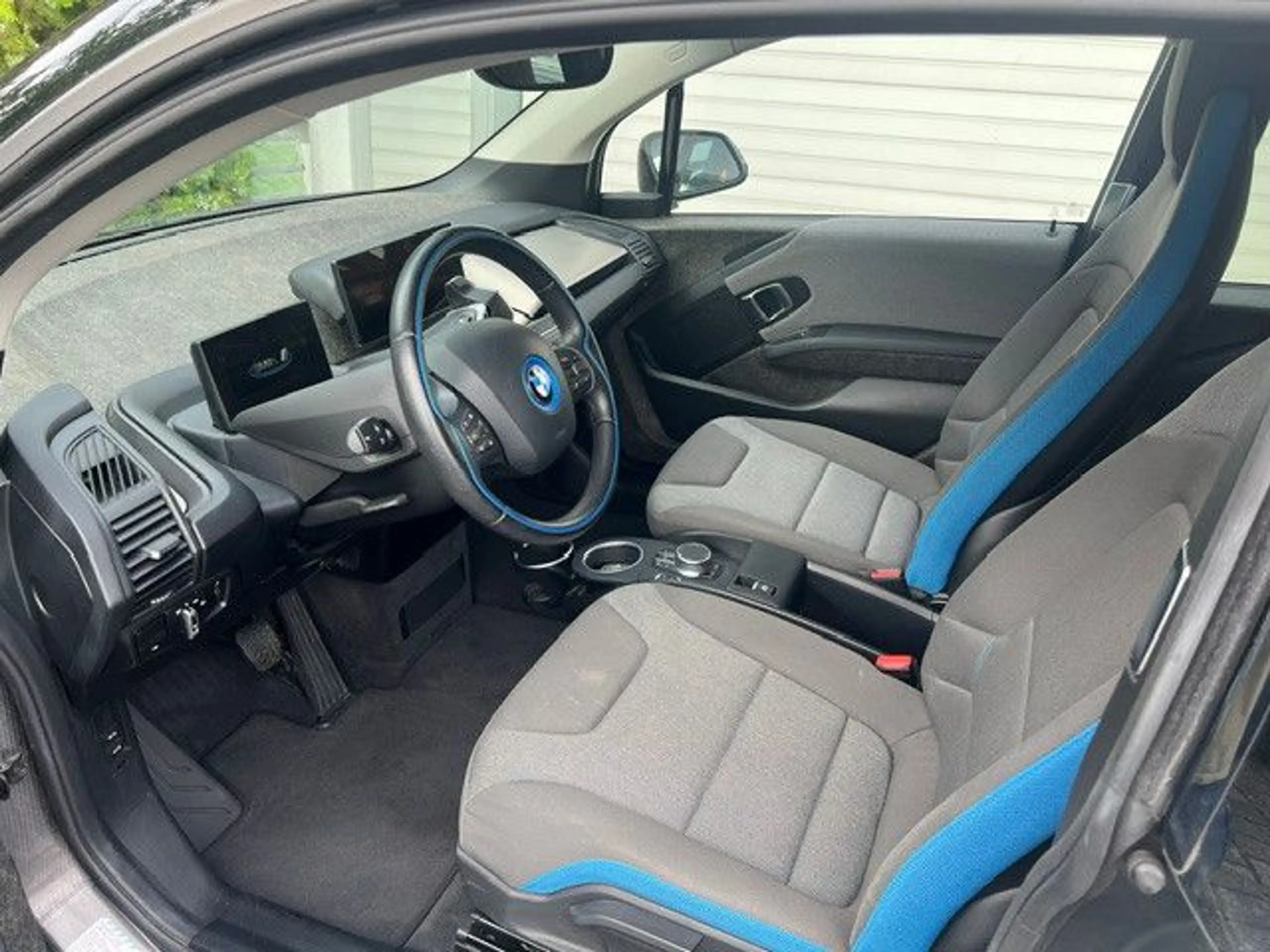 BMW i3 Sportpaket / Navi/Apple CarPlay / PDC-Kamera — photo 10