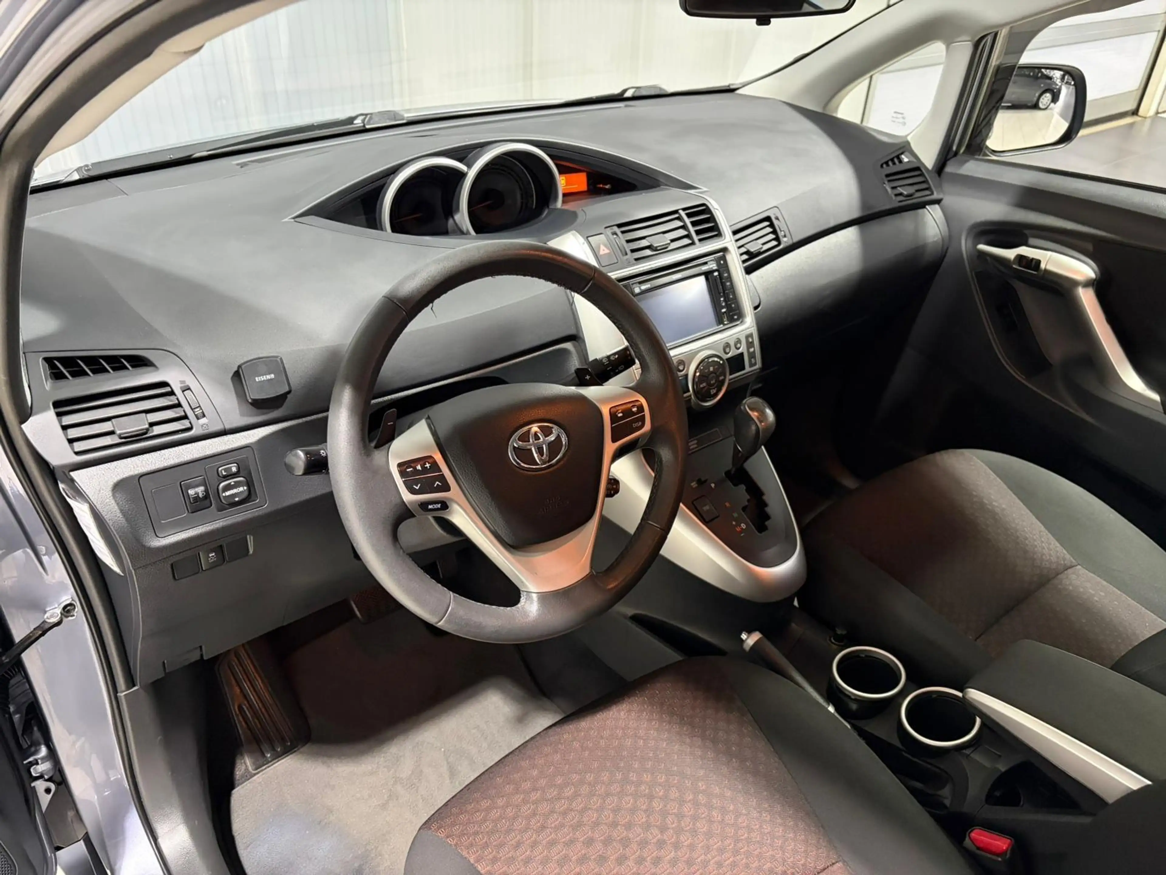 Toyota Verso 1.8 VVT-i Business 7p. 7 Persoons, Automaat, Trekh — photo 11