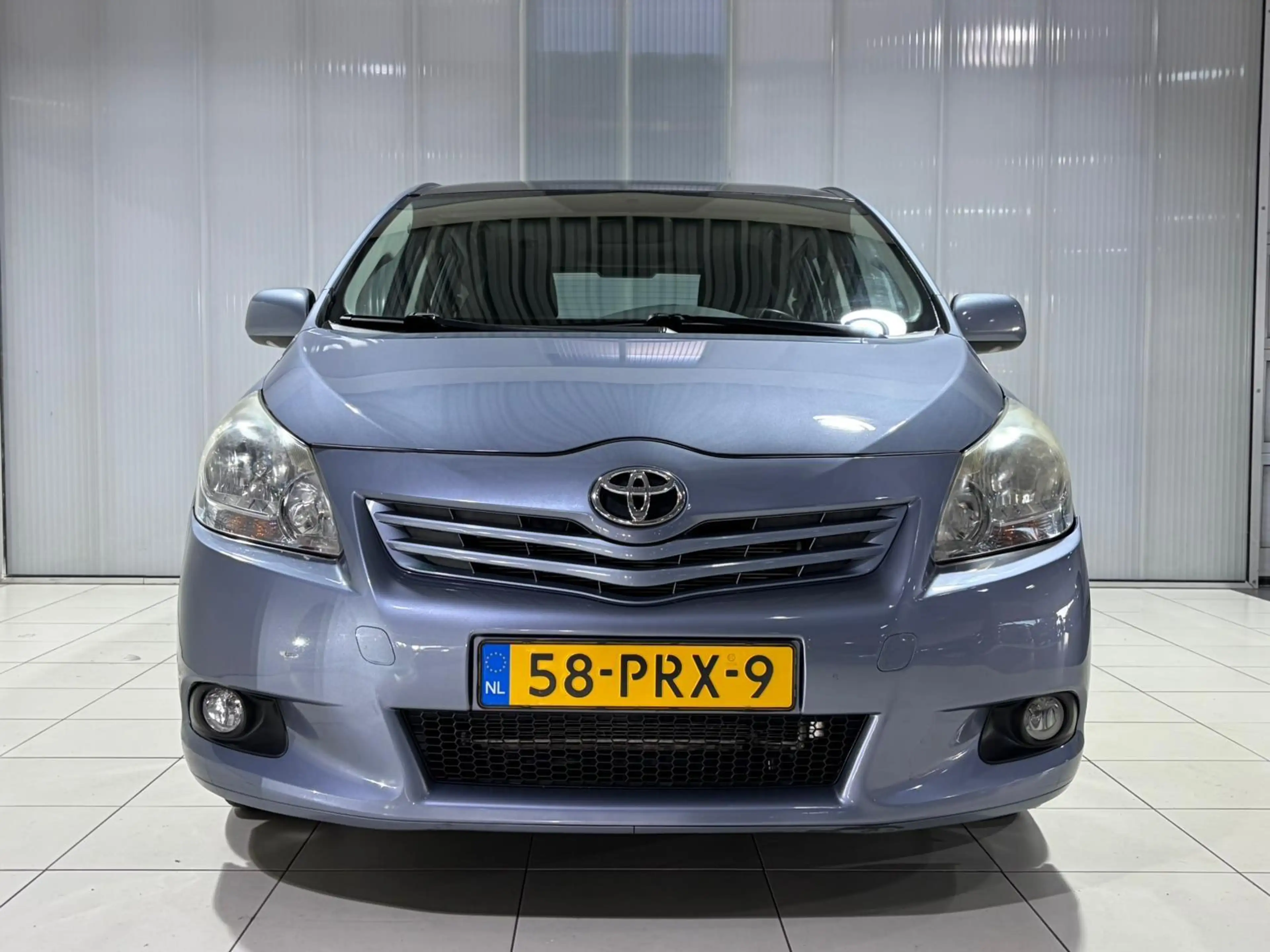 Toyota Verso 1.8 VVT-i Business 7p. 7 Persoons, Automaat, Trekh — photo 3