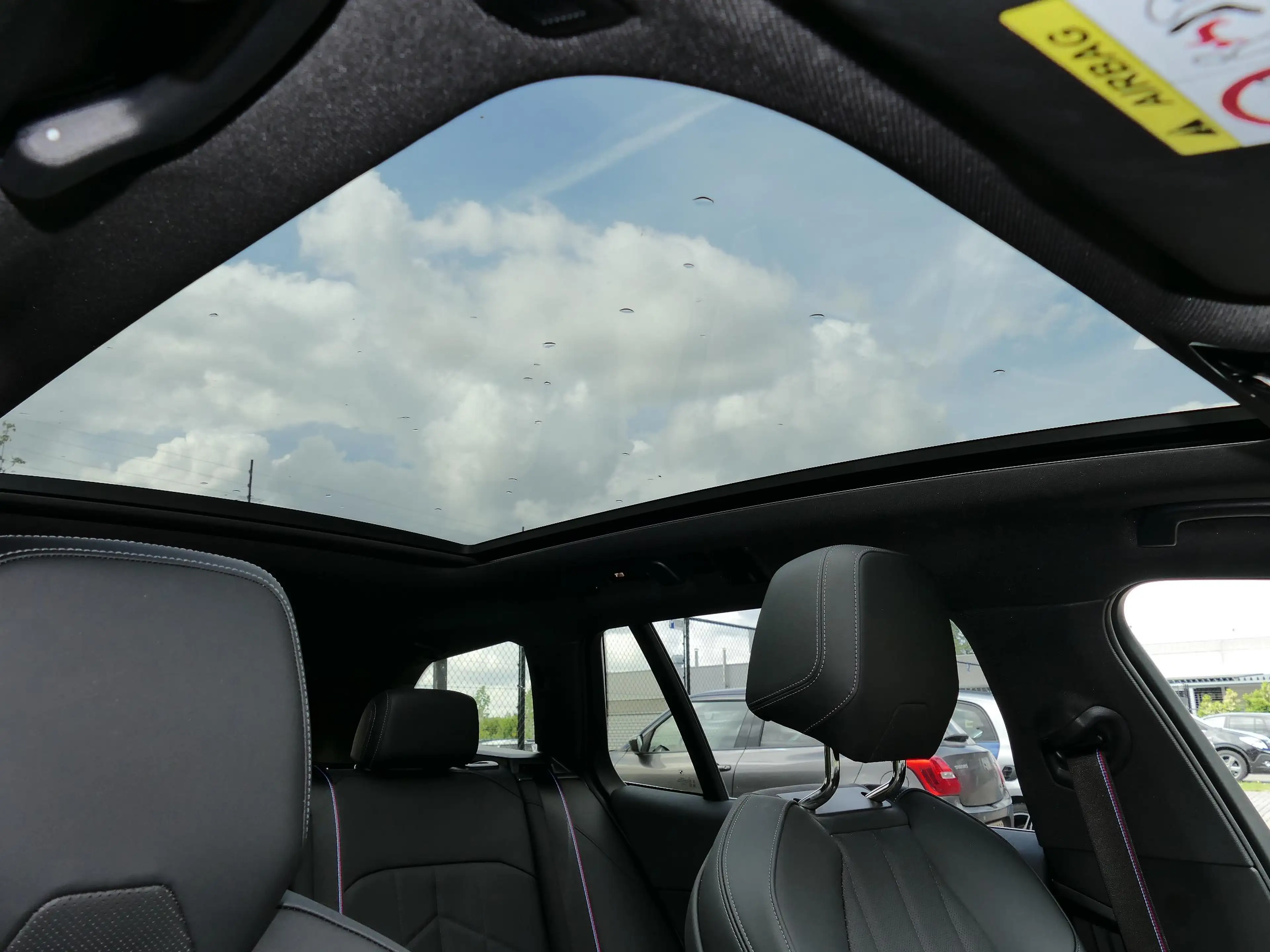 BMW i5 eDrive40 Touring M Sport PRO | PANO — photo 12