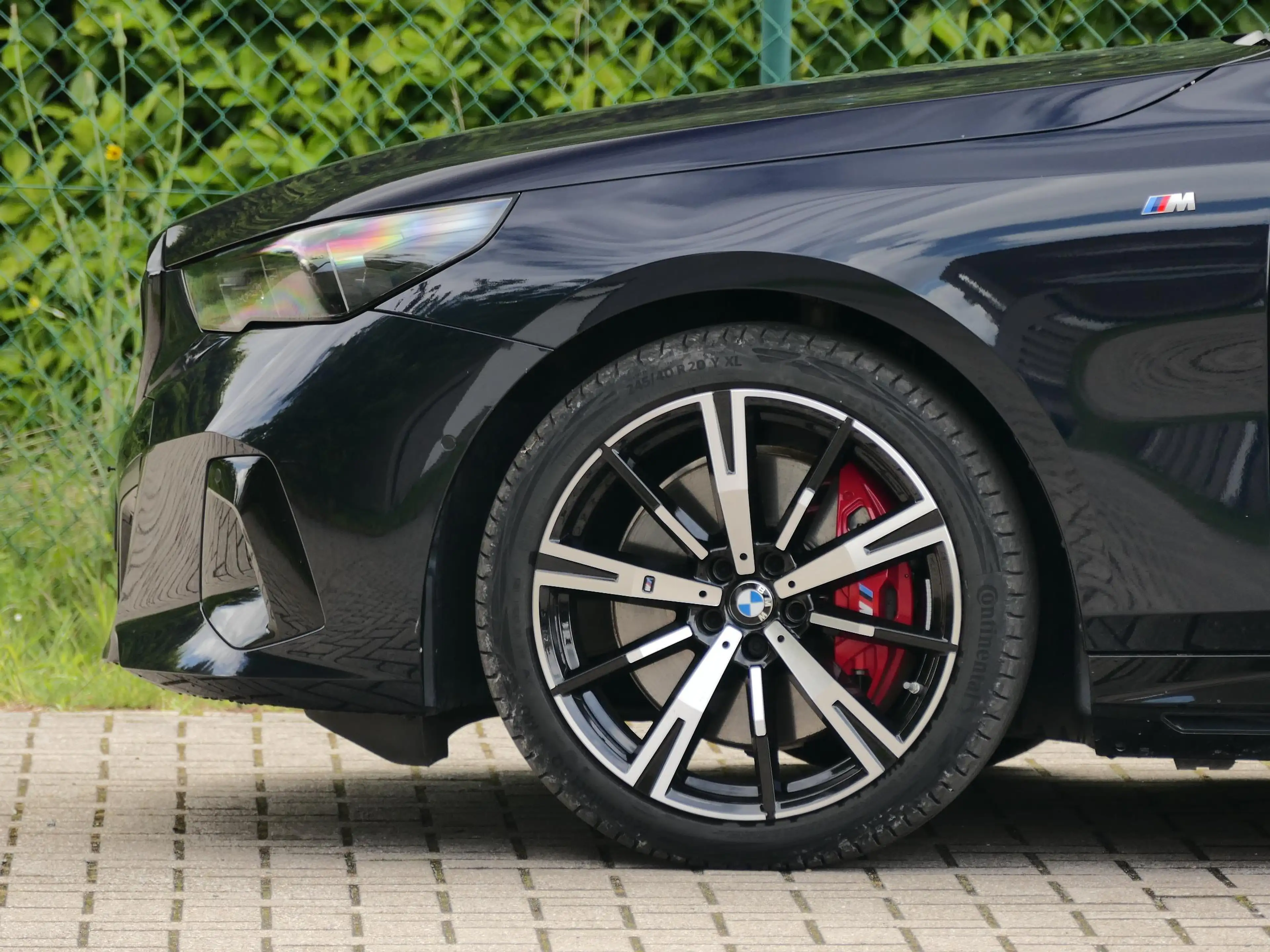 BMW i5 eDrive40 Touring M Sport PRO | PANO — photo 8