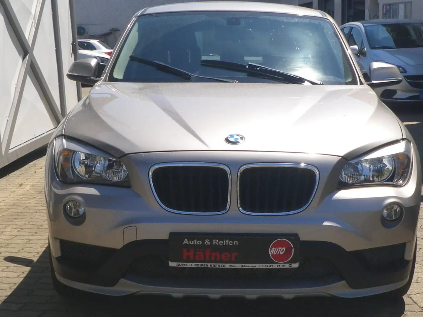 BMW X1 20 d xDrive Grau - 1