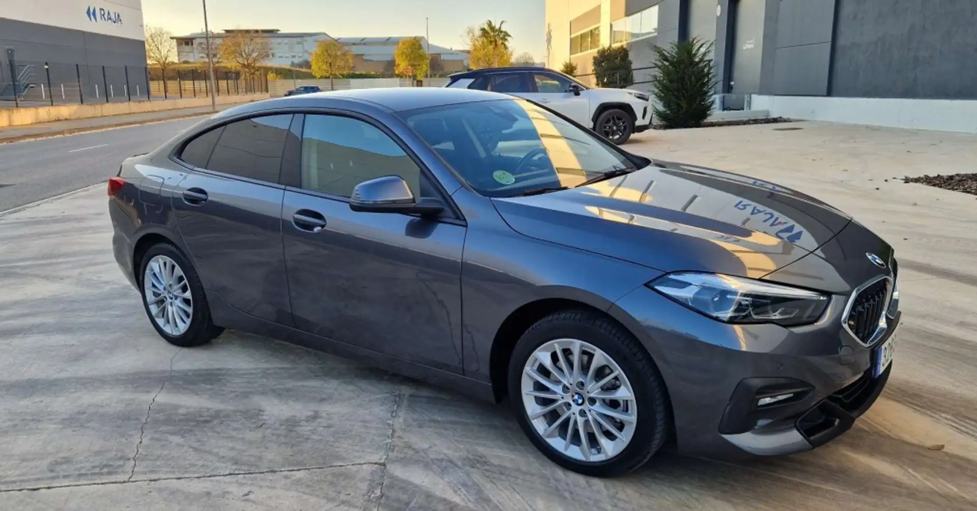 BMW 218 218dA Gran Coupé Grijs - 1