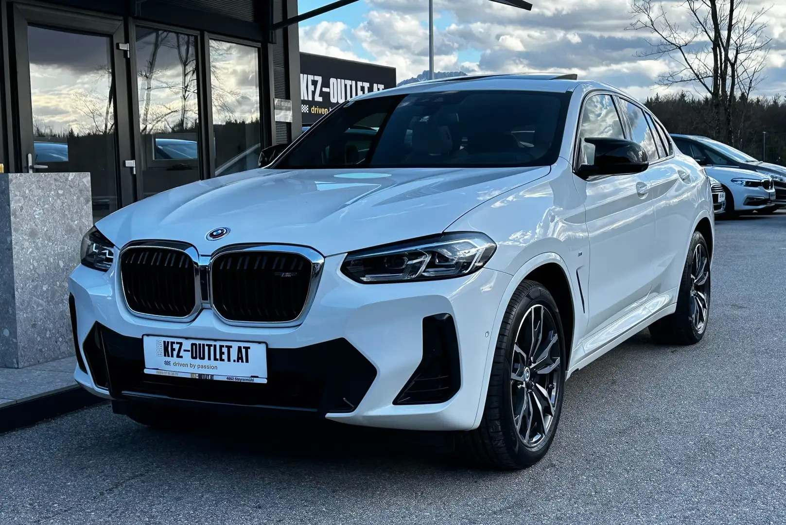 BMW X4 M 40 d *Werksgarantie*Mega-Ausstattung* Bianco - 1