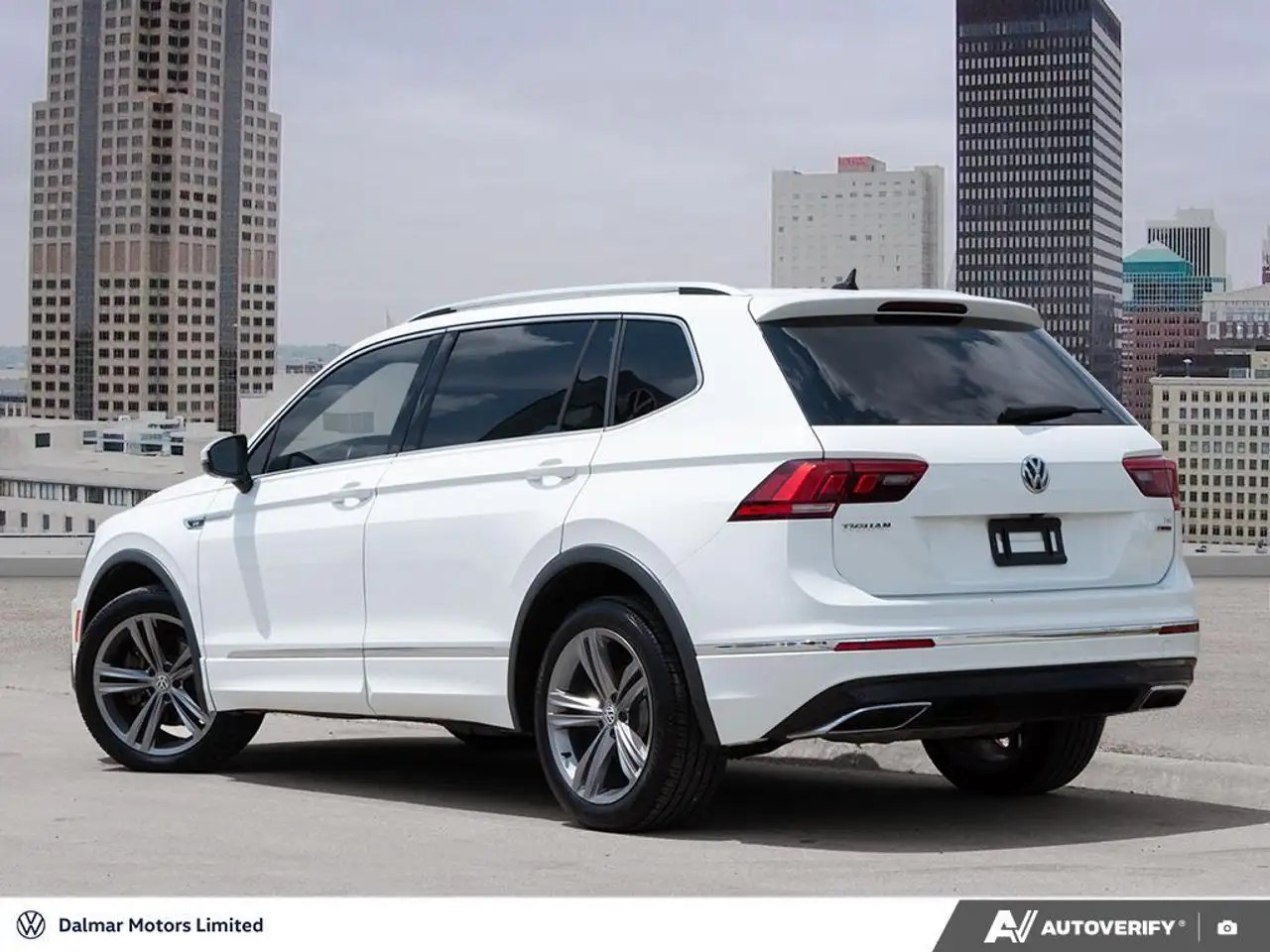 Volkswagen Tiguan снимка Volkswagen Tiguan