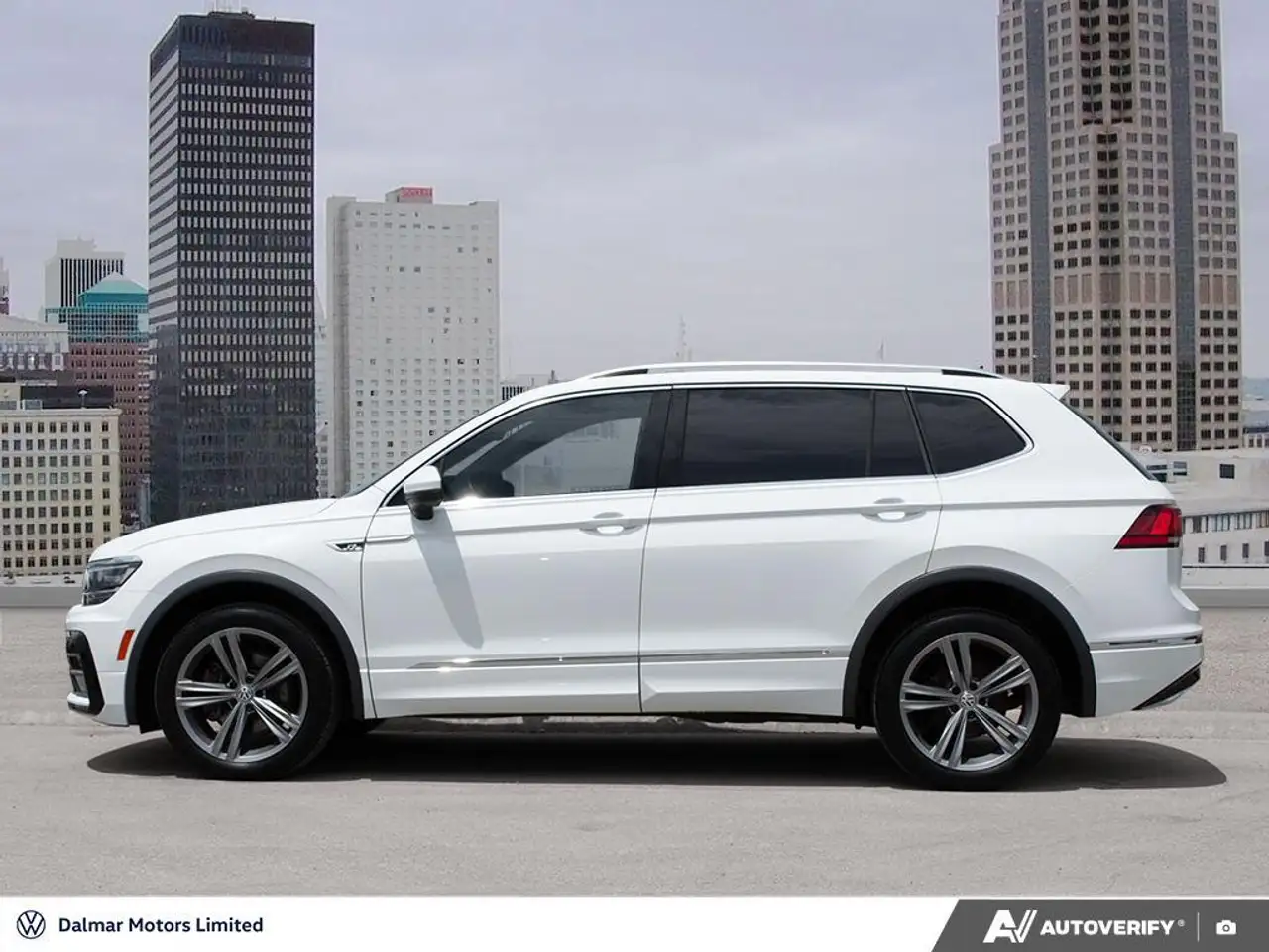 Volkswagen Tiguan снимка Volkswagen Tiguan