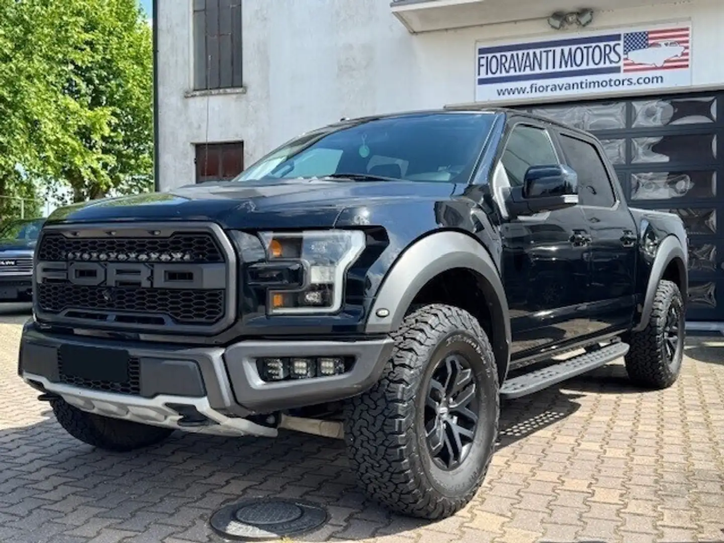 Ford F 150 RAPTOR SUPER CREW CAB Black - 1