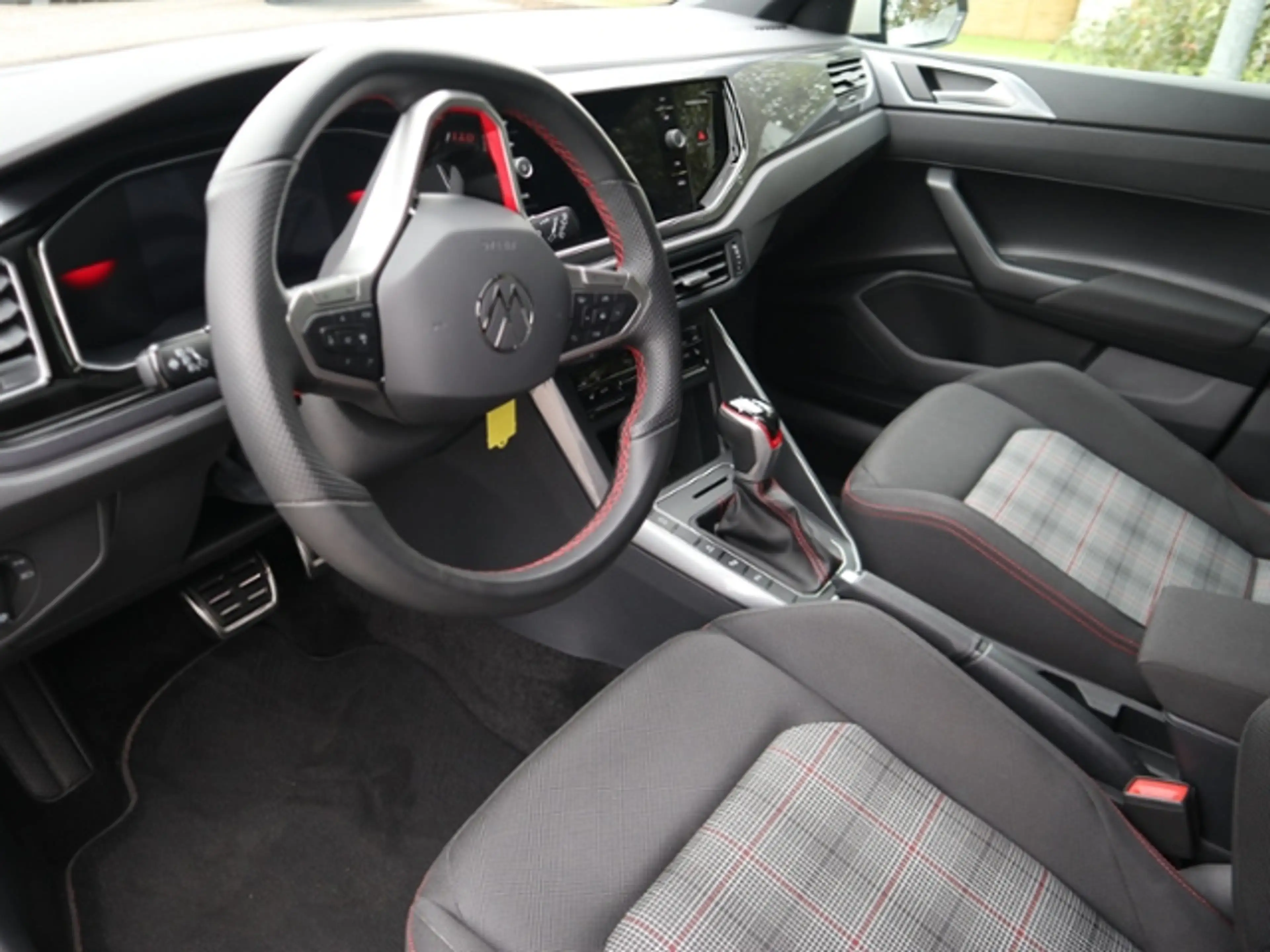 Volkswagen Polo GTI 2.0 TSI DSG ACC/LIGHTASSIST — photo 12