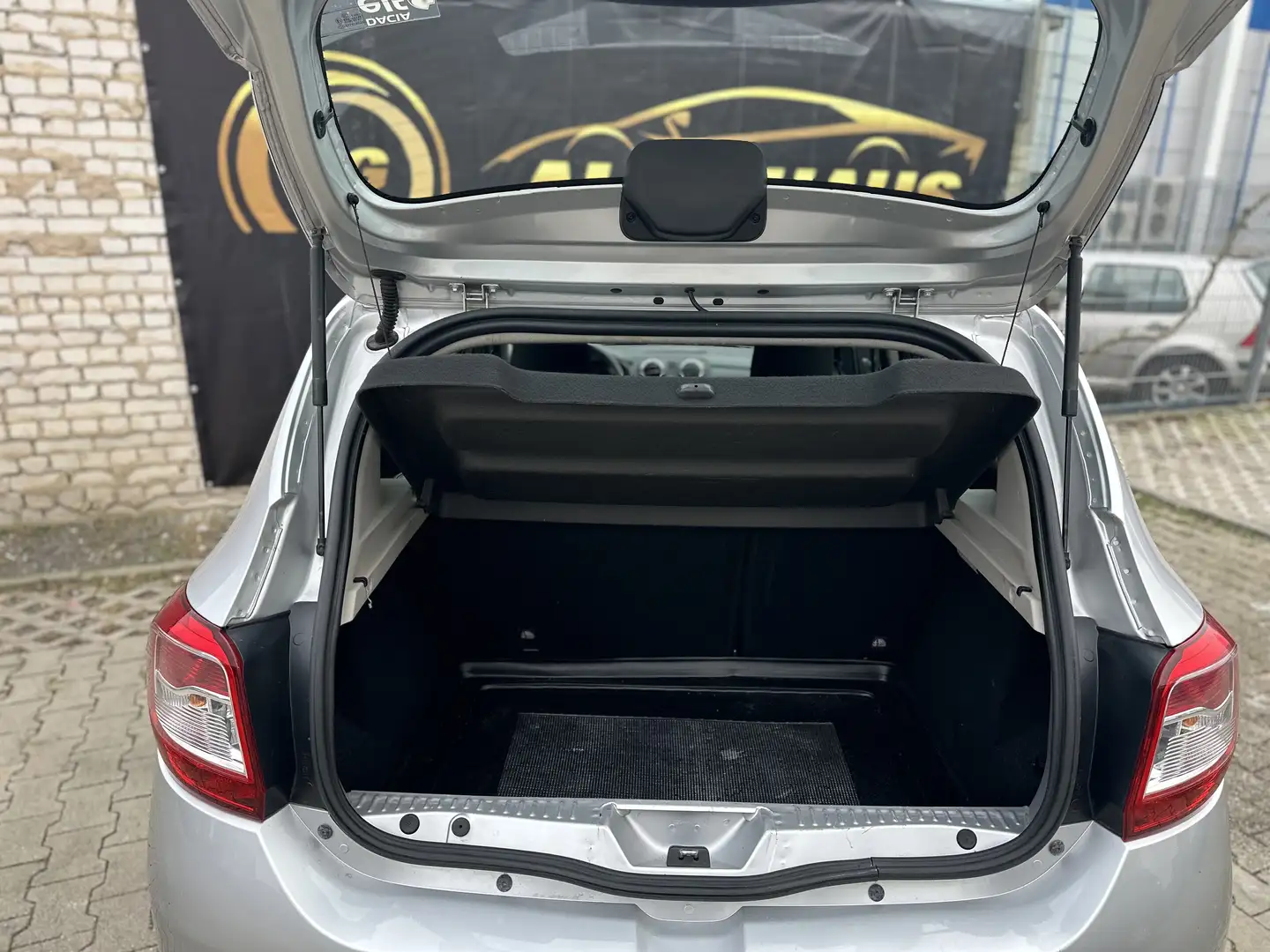 Dacia Sandero Ambiance Zilver - 2