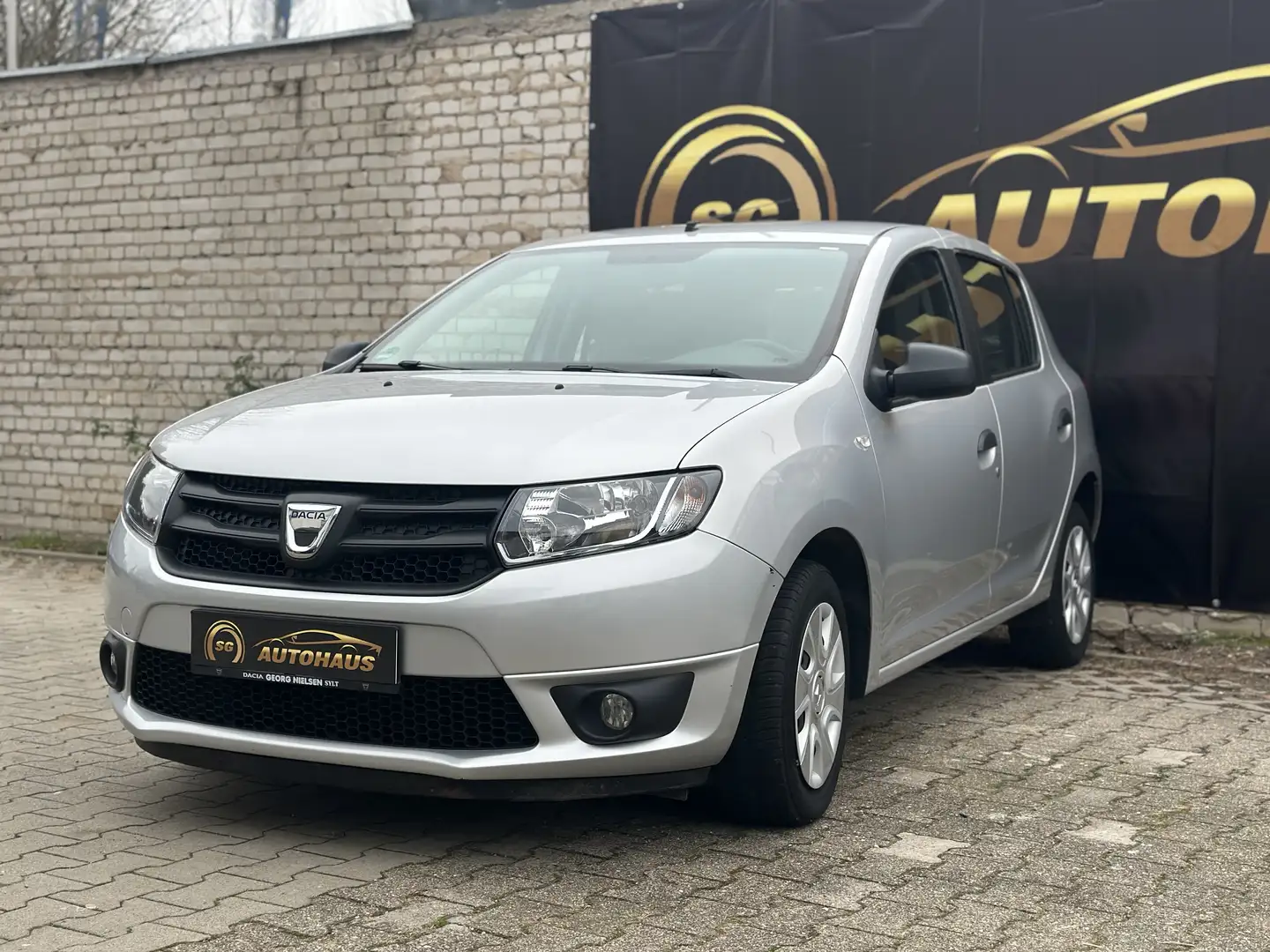 Dacia Sandero Ambiance Zilver - 1