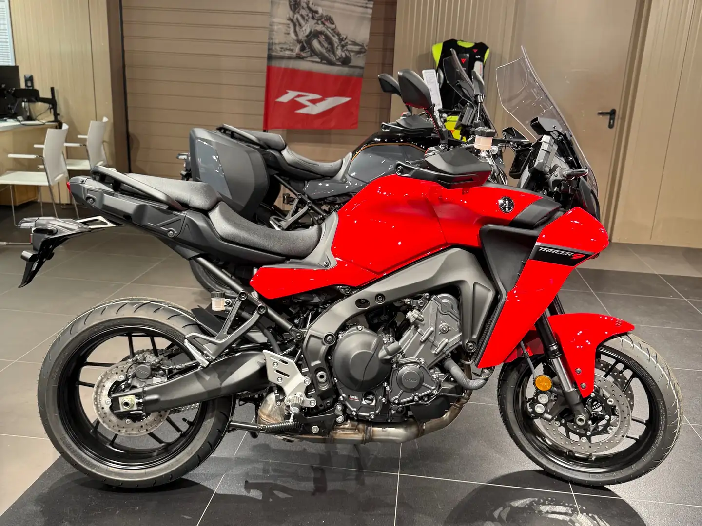 Yamaha Tracer 9 Modell 2024 Rosso - 2