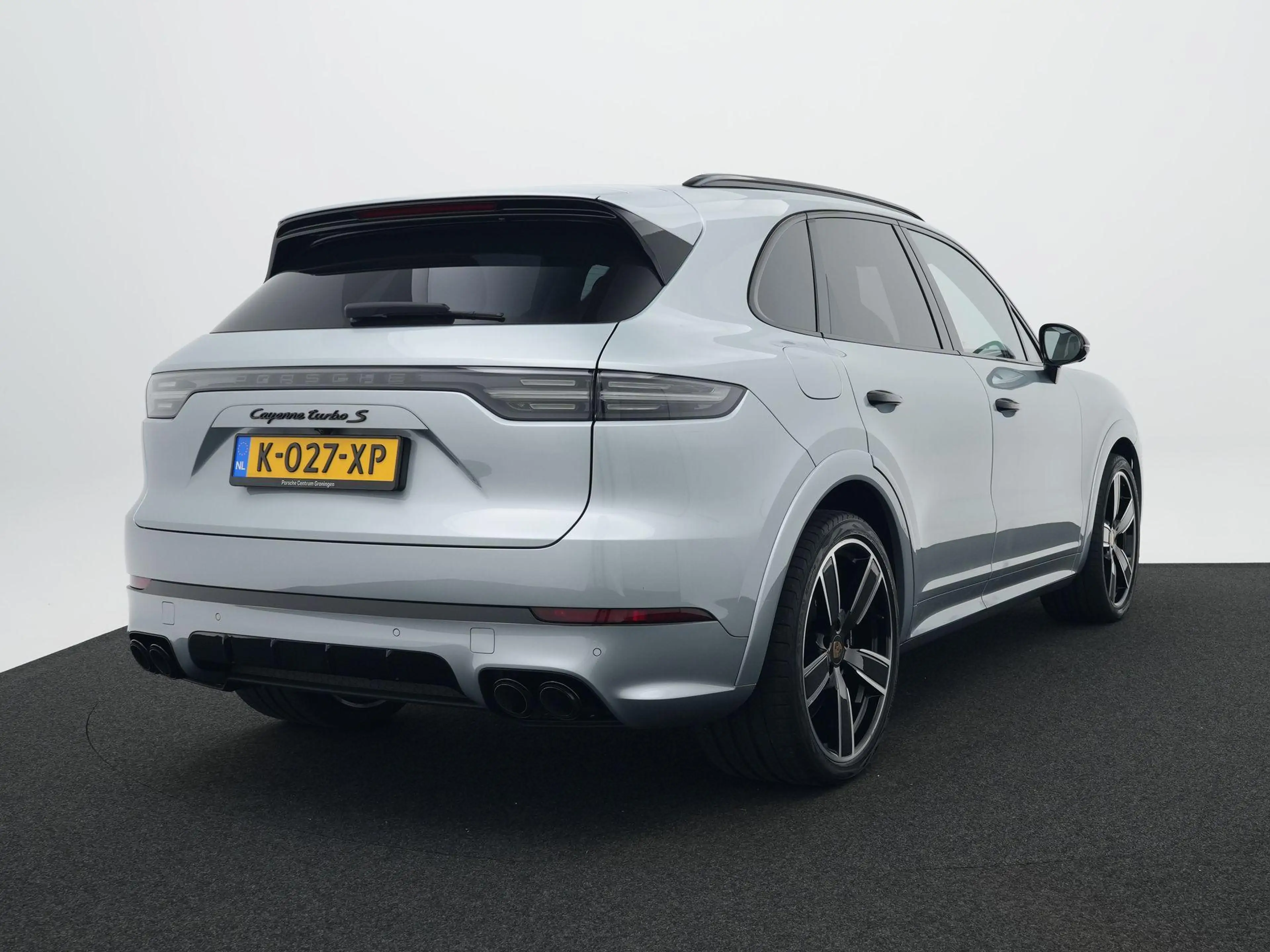 Porsche Cayenne Turbo S E-Hybrid — photo 5