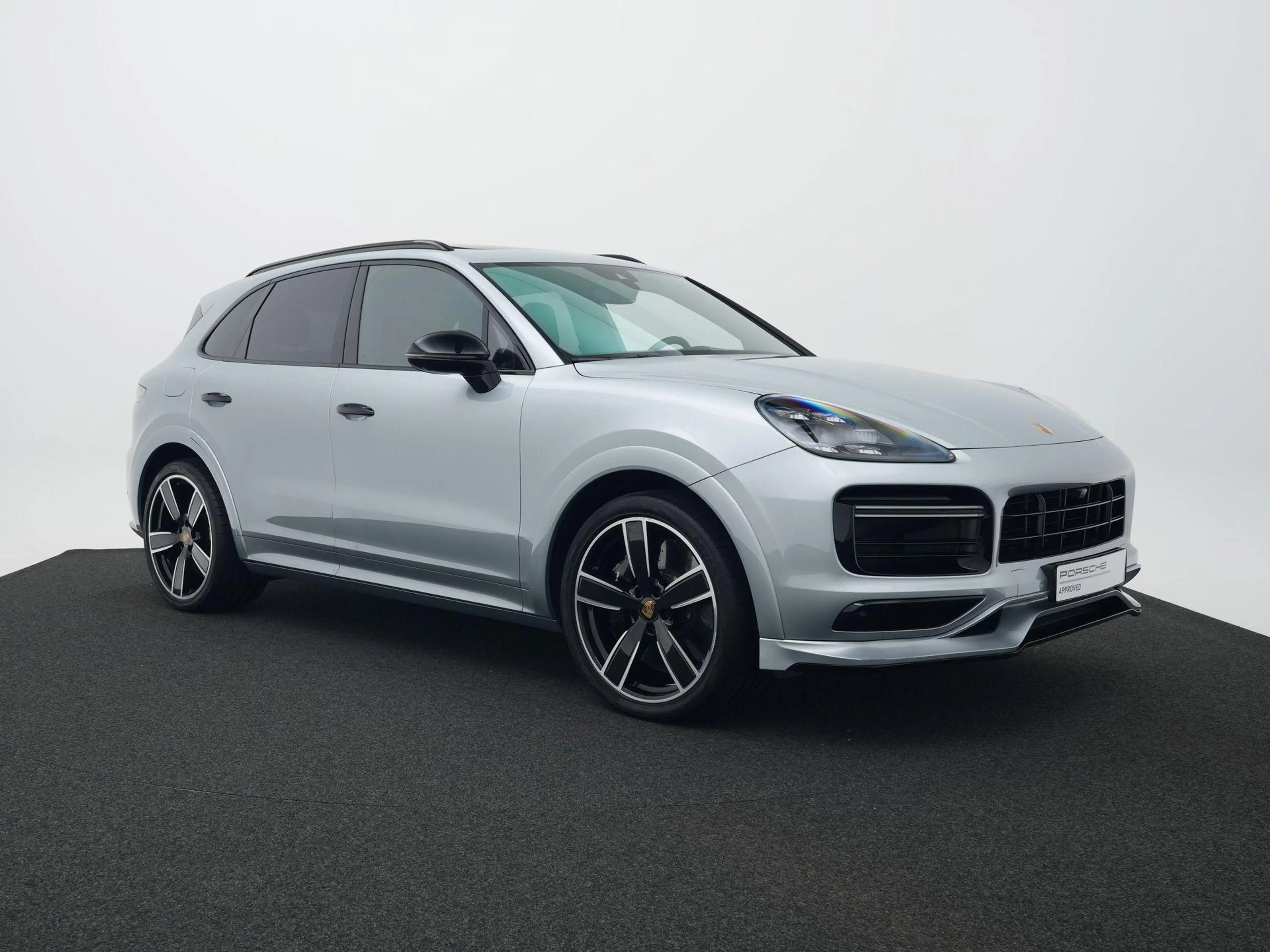 Porsche Cayenne Turbo S E-Hybrid — photo 7