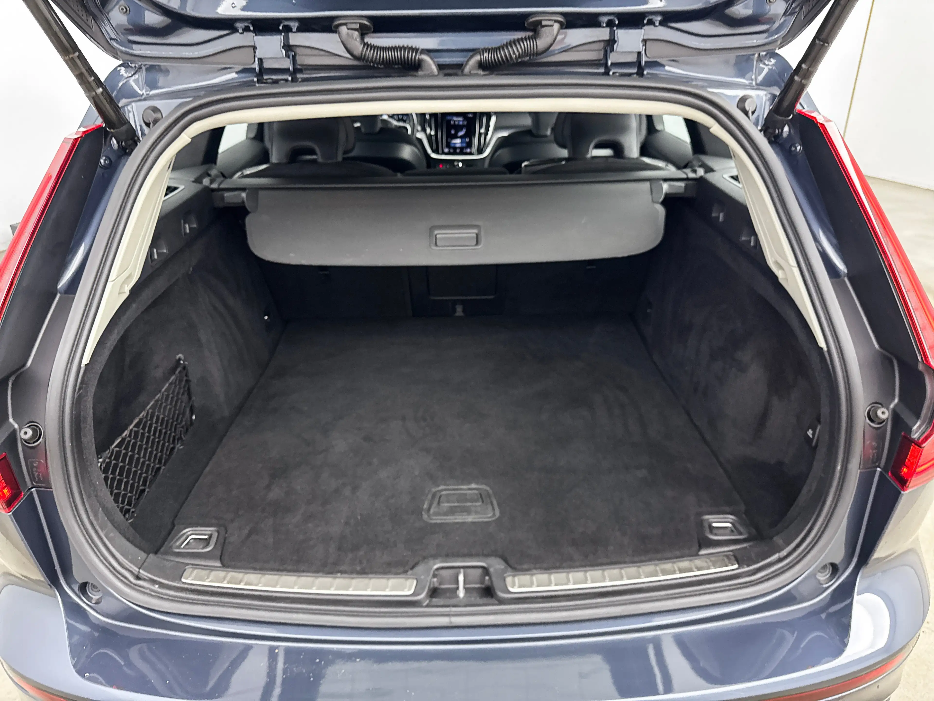 Volvo V60 B4 Business Pro | 18" | Adaptieve Cruise | BLIS | — photo 25