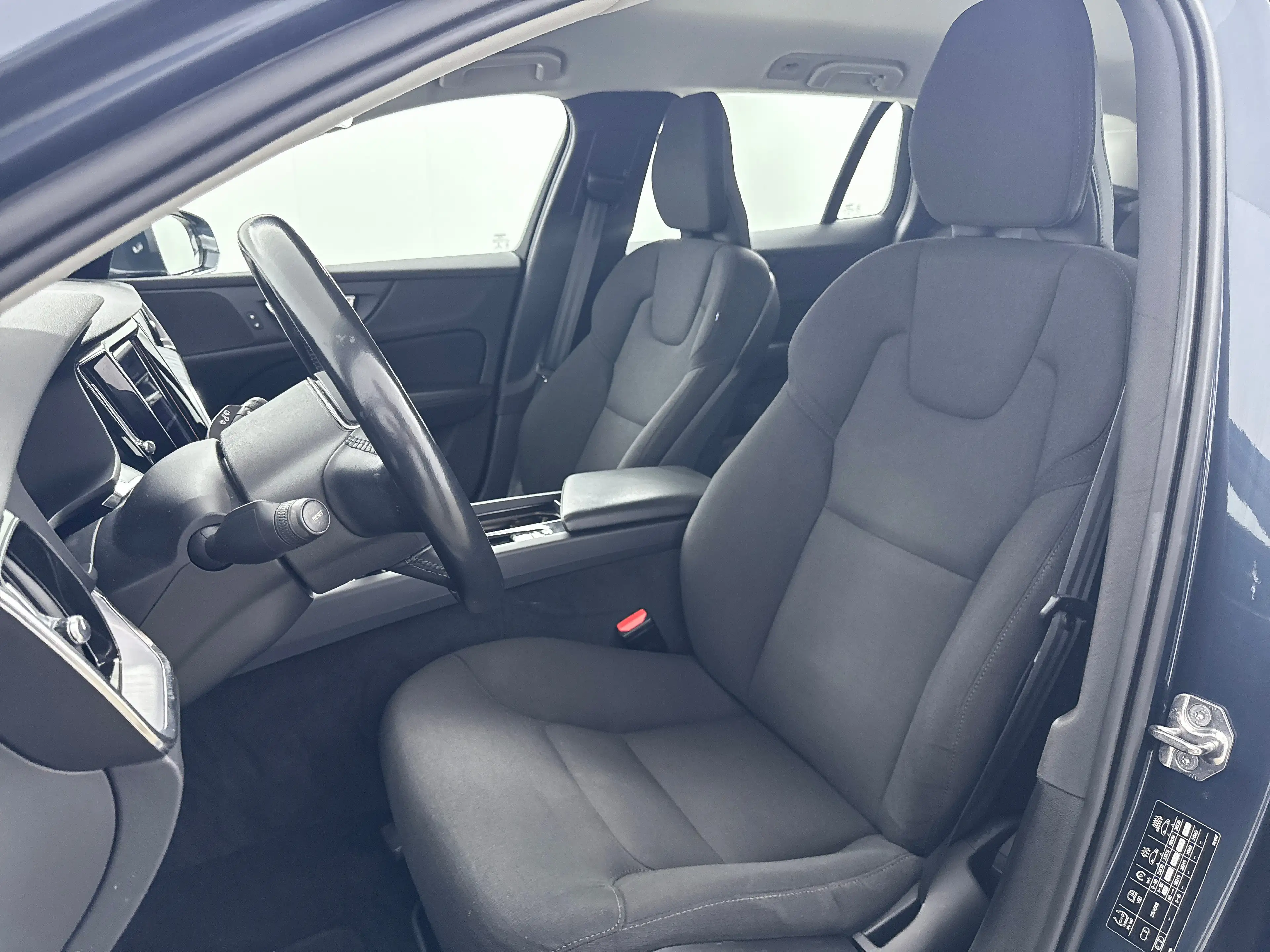 Volvo V60 B4 Business Pro | 18" | Adaptieve Cruise | BLIS | — photo 26