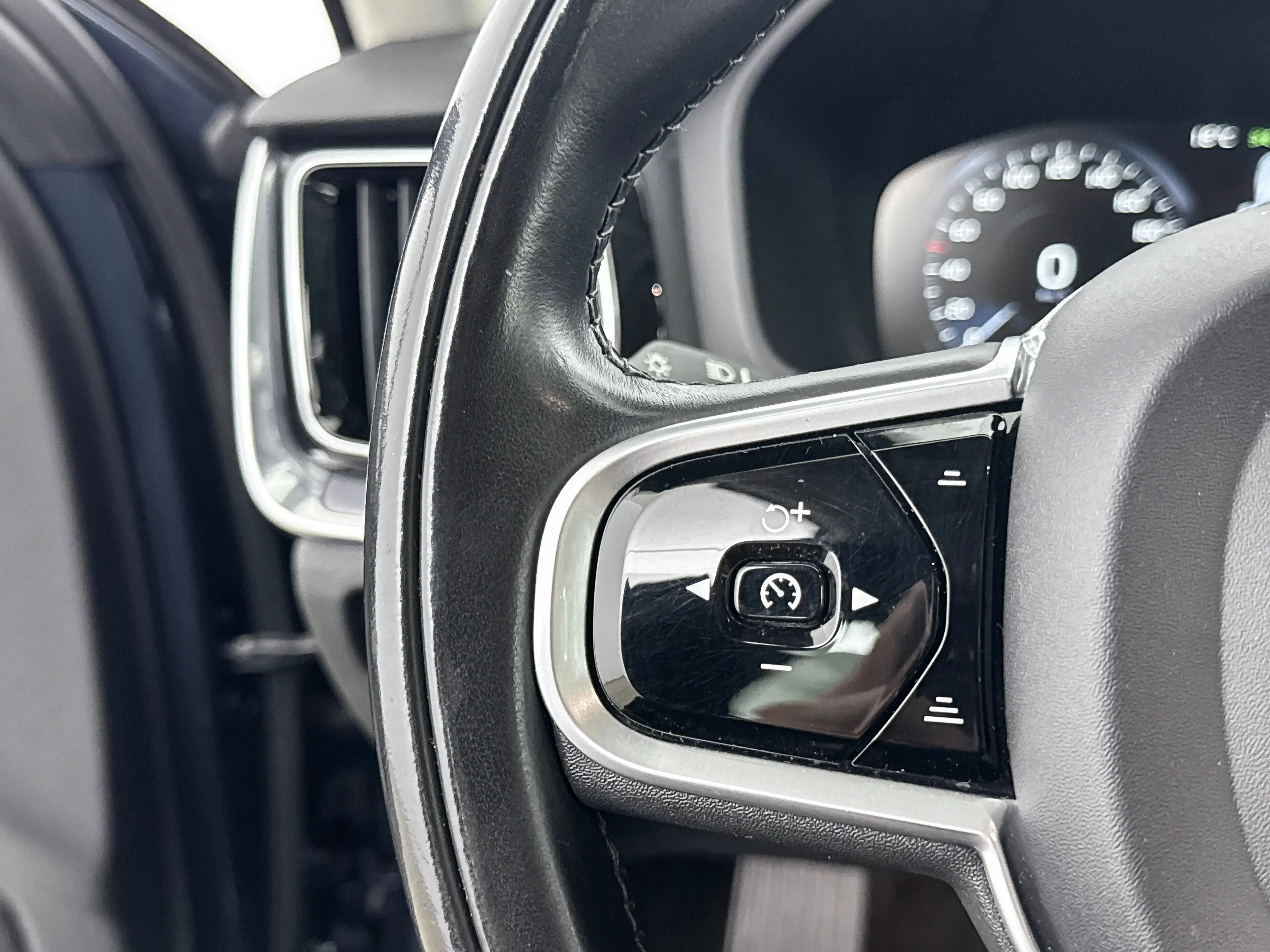 Volvo V60 B4 Business Pro | 18" | Adaptieve Cruise | BLIS | — photo 15