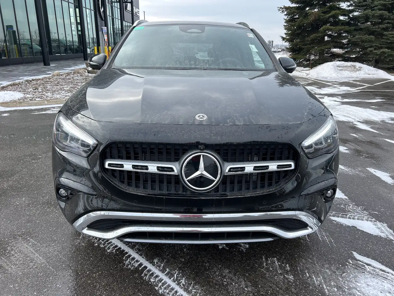 Mercedes-Benz GLA снимка Mercedes-Benz GLA