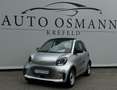 smart forTwo coupe EQ   Tempomat   1. Hand Argent - thumbnail 1