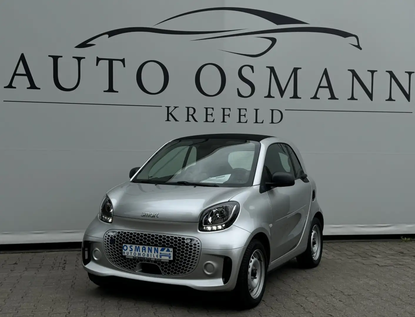 smart forTwo coupe EQ   Tempomat   1. Hand Zilver - 1