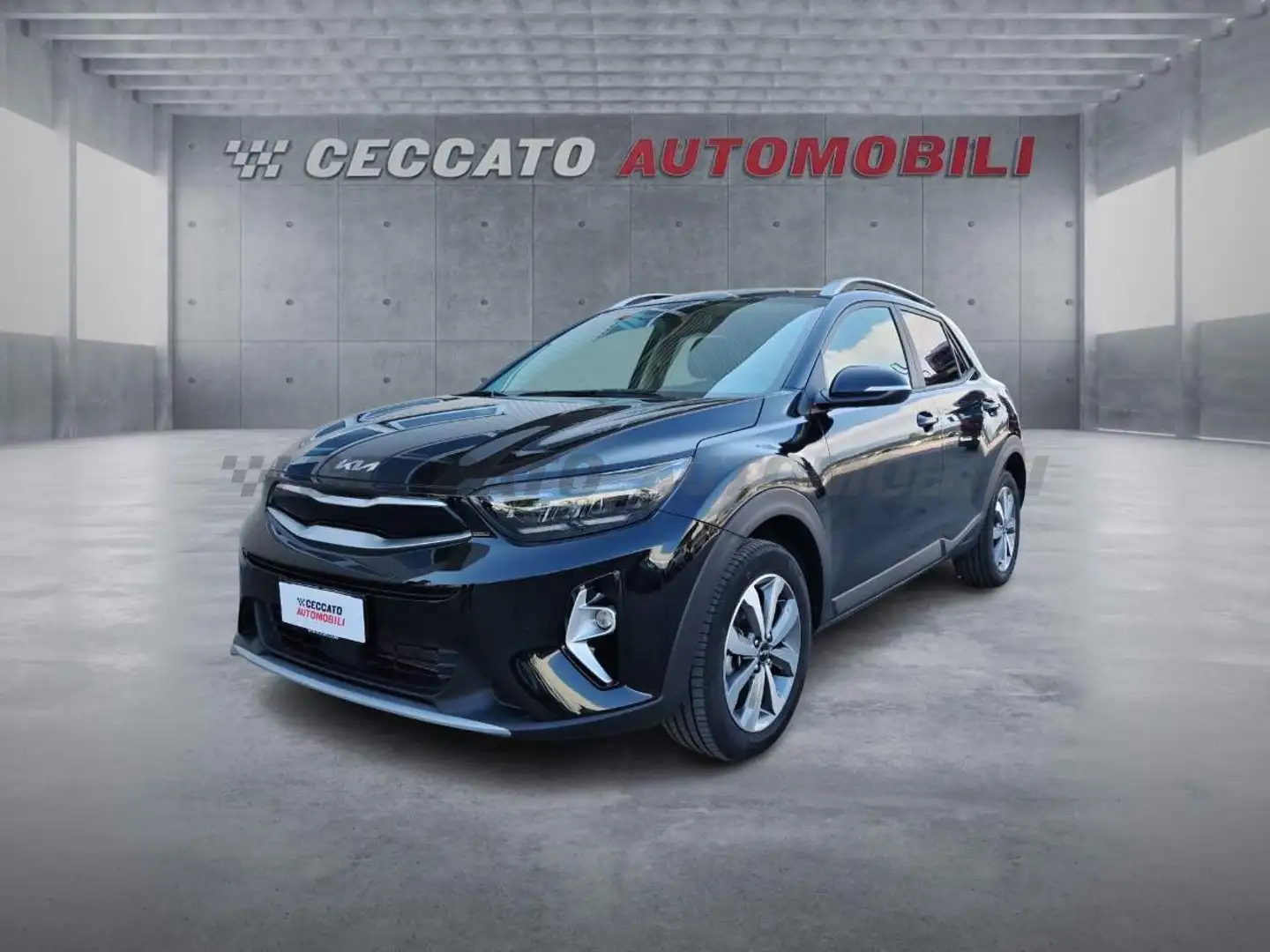 Kia Stonic Stonic 1.2 dpi Style 84cv Zwart - 1