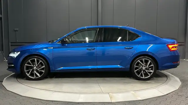 Skoda Superb Lim. Sportline 4x4 *19Zoll*Standhzg*AHK*200PS*