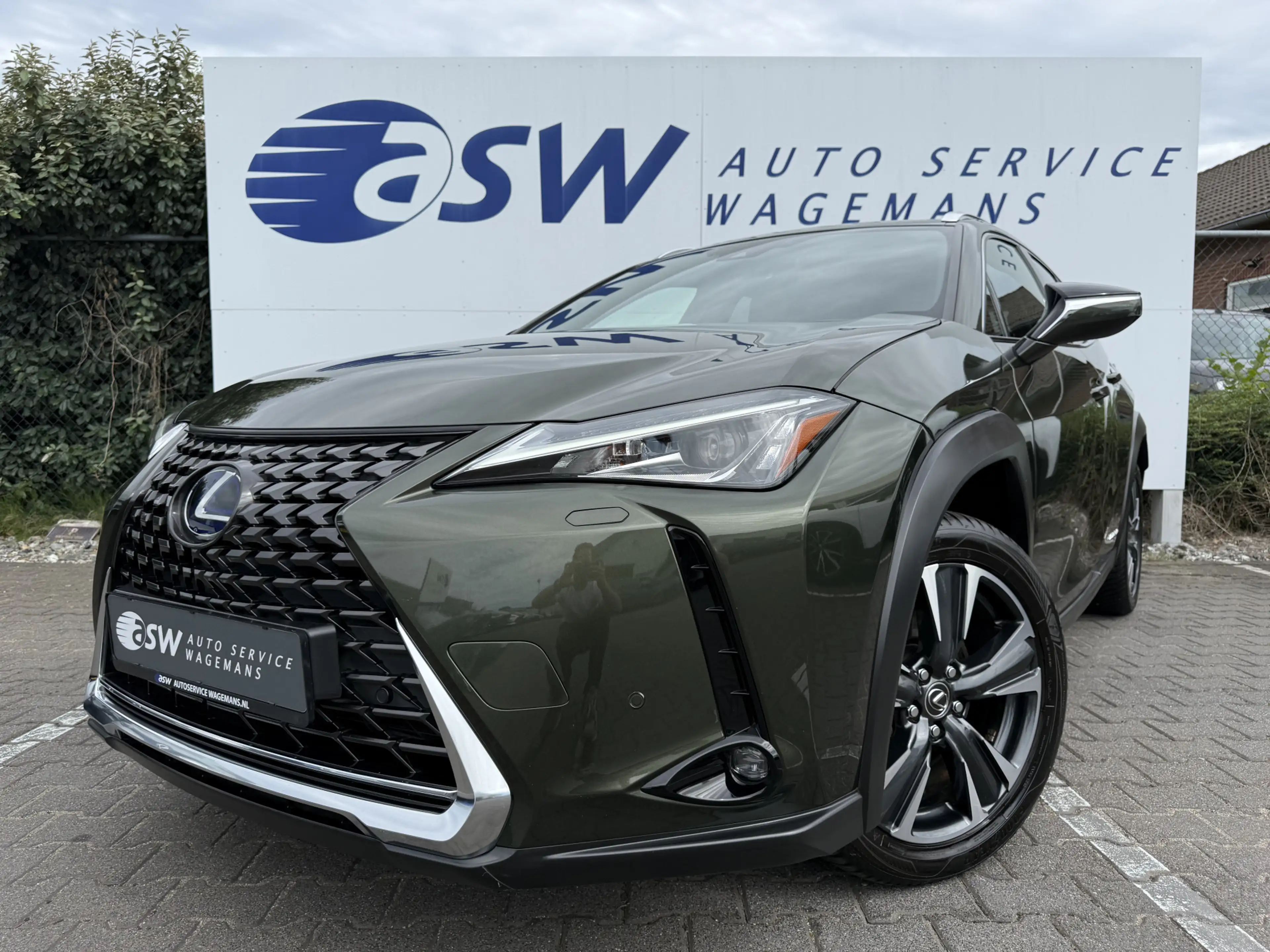 Lexus UX 250h Preference Line | ACC | CarPlay | Dodehoek | Keyle — photo 2