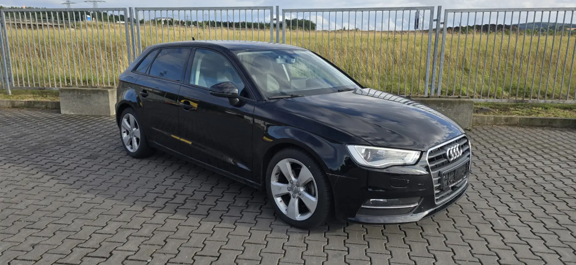 Audi A3 2.0 TDI S tronic Ambition Navi Xenon ACC Чорний - 1