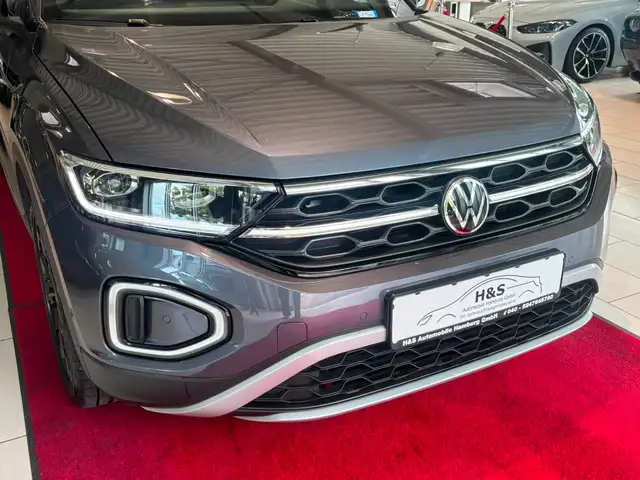 Volkswagen T-Roc view 13