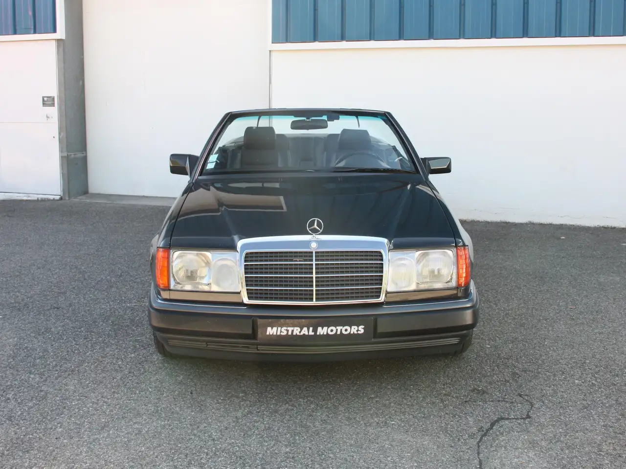 Mercedes-Benz 300 MERCEDES 300 3.0 i Cabriolet 300 CE-24 220 CH 6 cylindres, foto 4