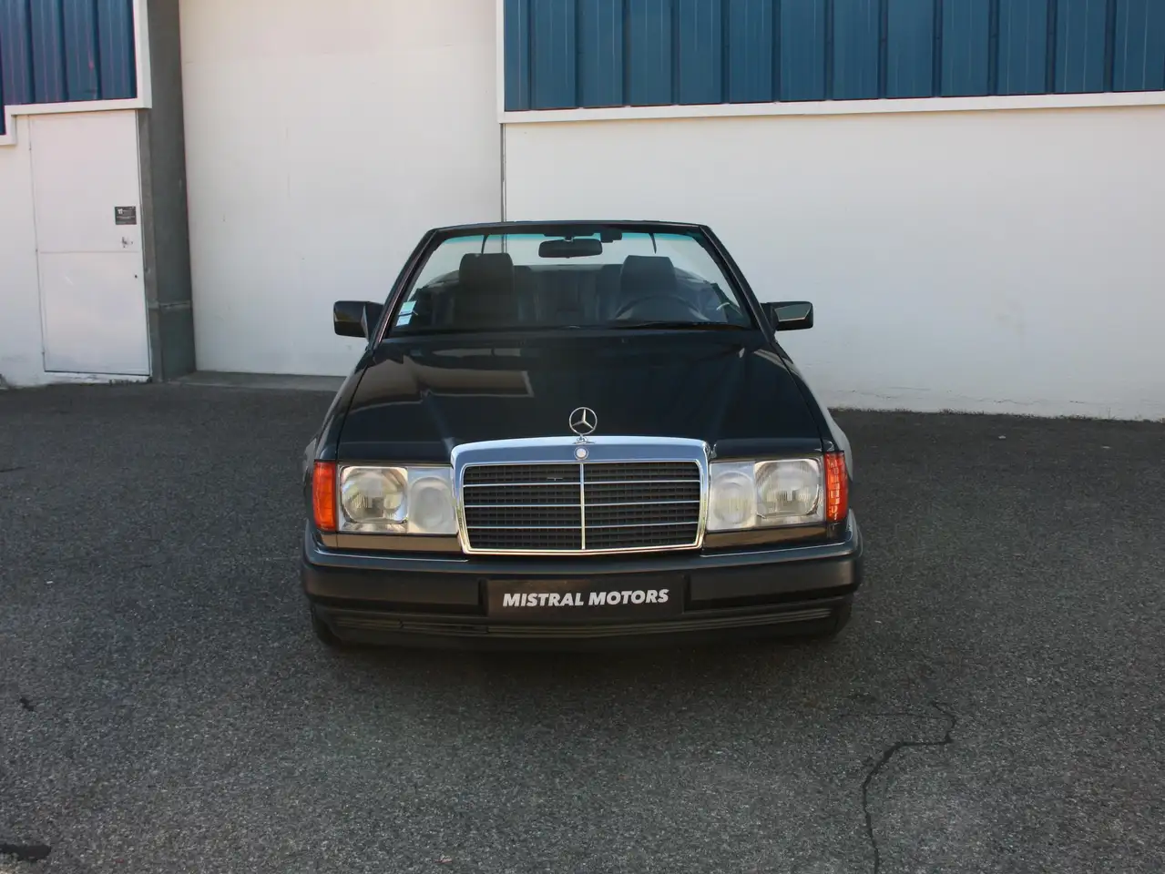 Mercedes-Benz 300 MERCEDES 300 3.0 i Cabriolet 300 CE-24 220 CH 6 cylindres, foto 3