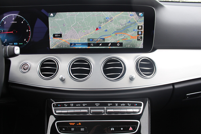 Mercedes-Benz E 220 d T 4Matic Aut. Avantgarde Head Up, Sportsitz, ... — photo 10