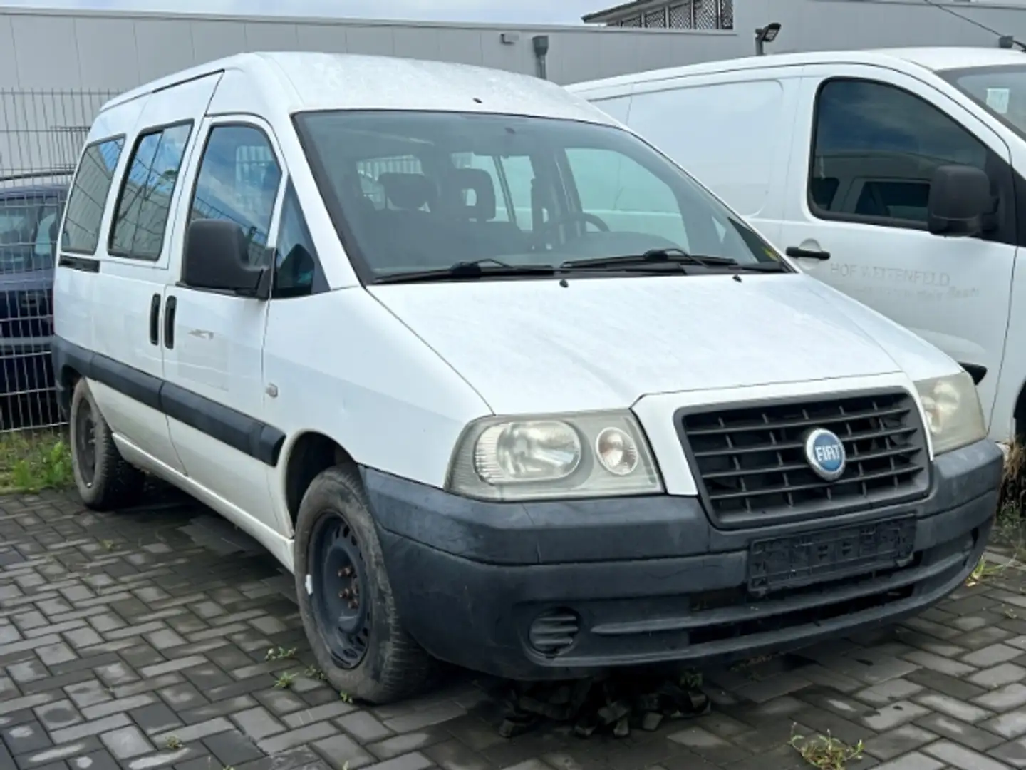 Fiat Scudo 2.0 16V JTD SX Kombi Servo Airb Bílá - 2