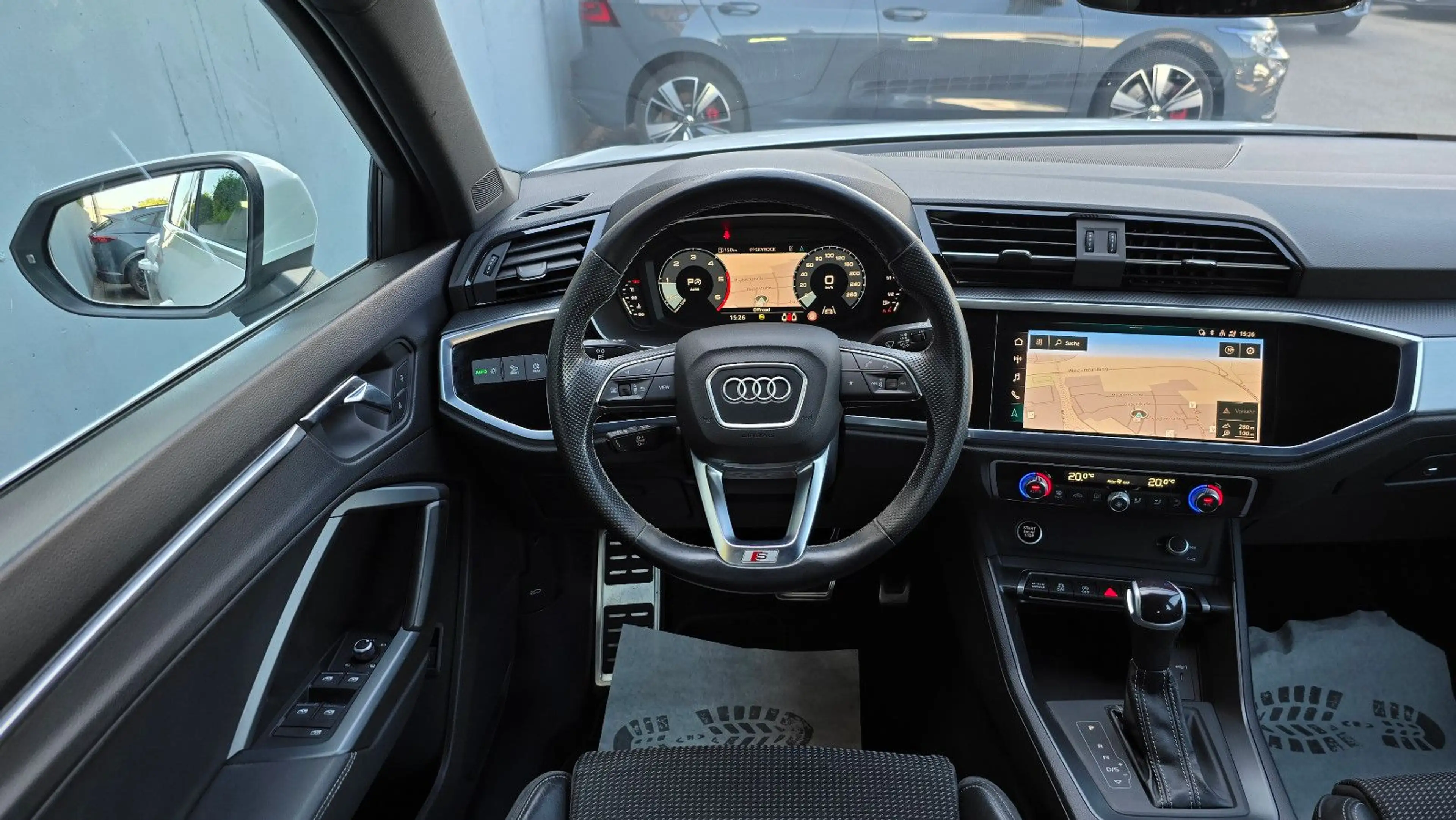 Audi Q3 35 TDI S tronic 3 x S line Sportback — photo 10