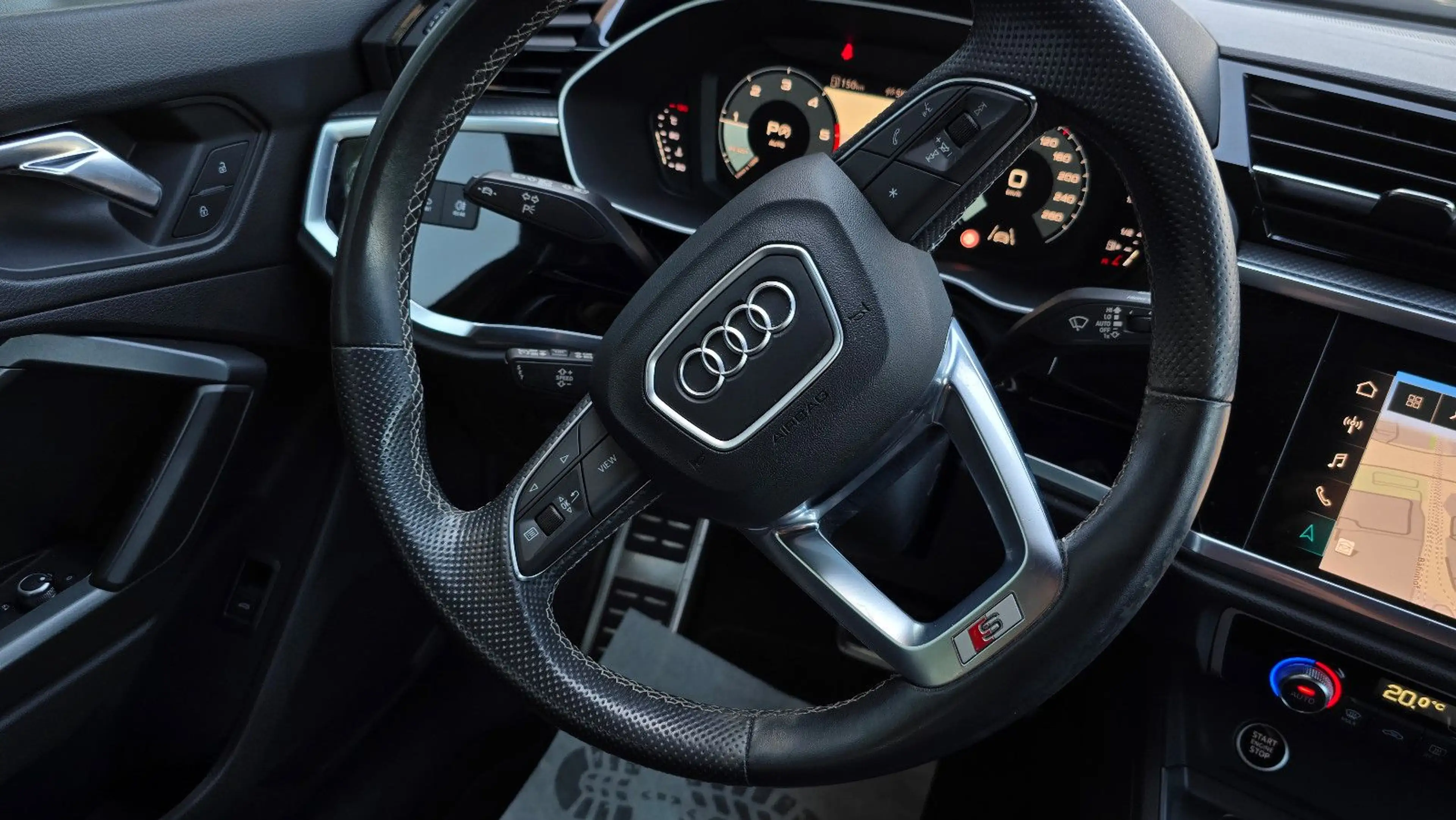 Audi Q3 35 TDI S tronic 3 x S line Sportback — photo 12
