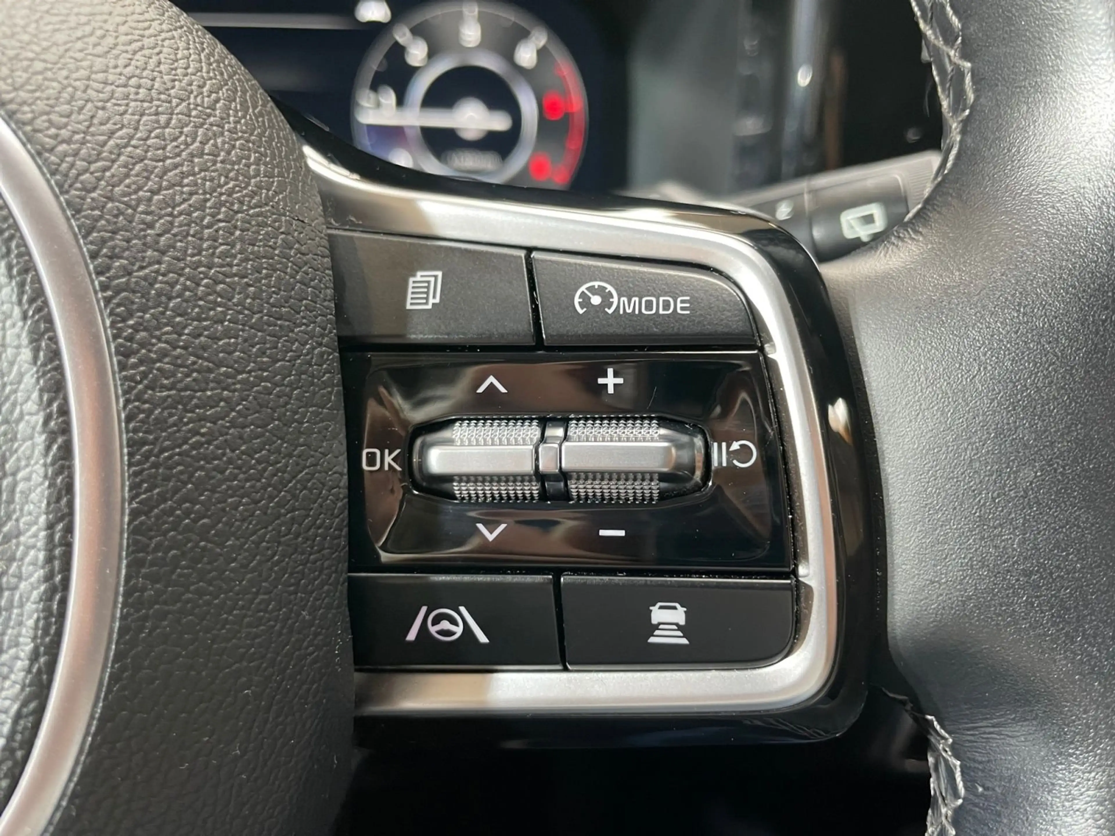 Kia Sorento PACE 2.2 CRDi 193CV 2WD DCT8 — photo 11