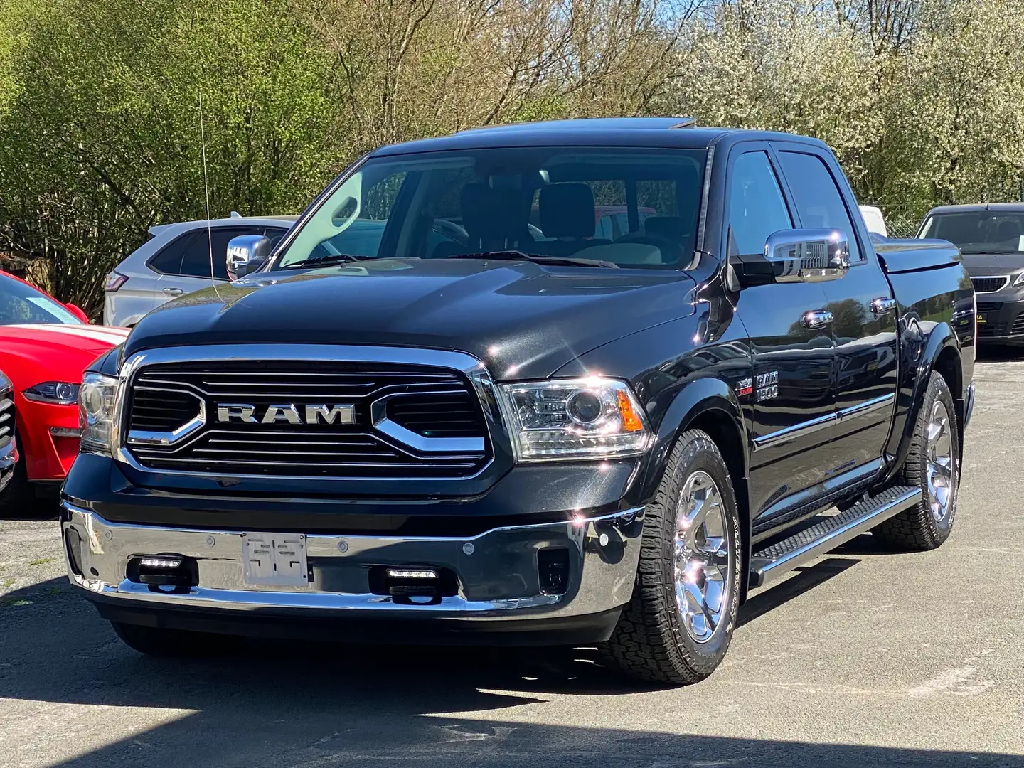 Dodge RAM RAM 5.7 LPG LARAMIE PNEUMATIQUE TVAC CREWCAB/FULL Noir - 1