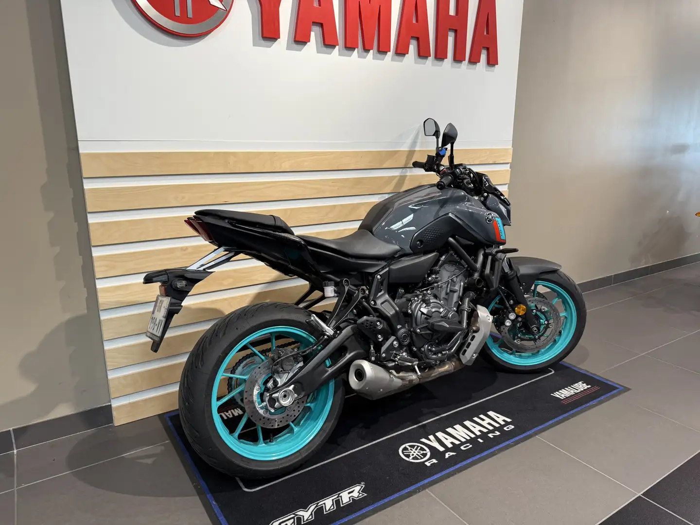 Yamaha MT-07 - 2