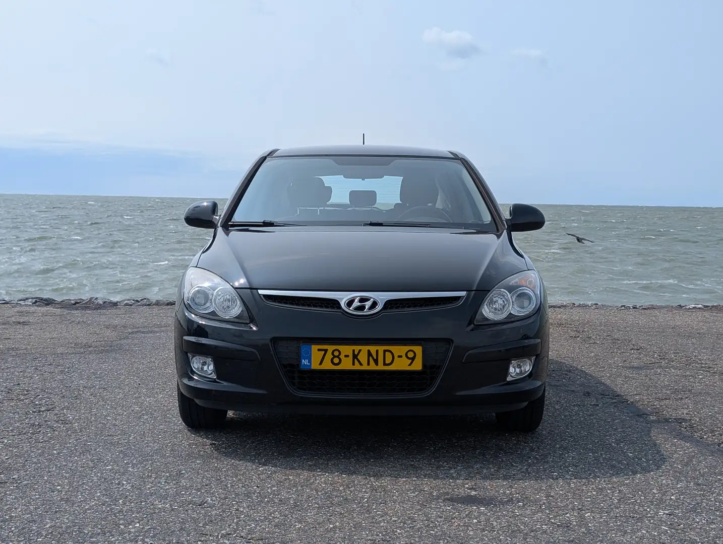 Hyundai i30 i30 1.4i Blue Dynamic - NIEUWE APK! Zwart - 2