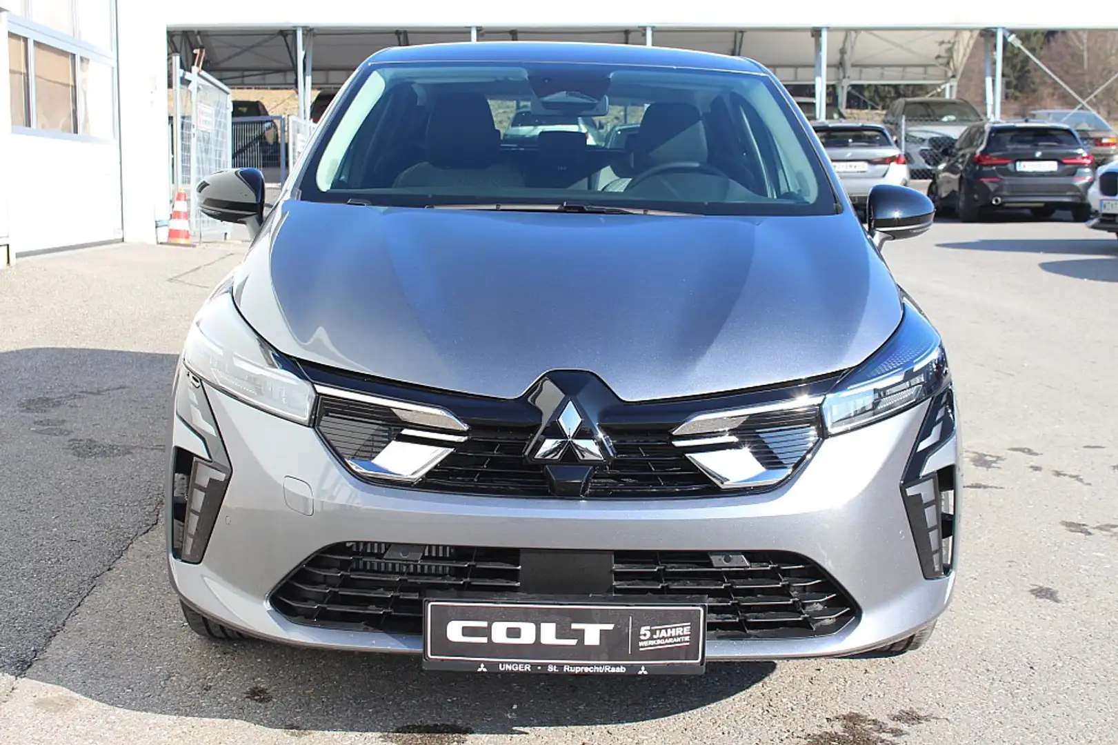 Mitsubishi Colt 1,0 MPI-T Invite LED Kamera 8x PDC Lenkradheizu... Grau - 2