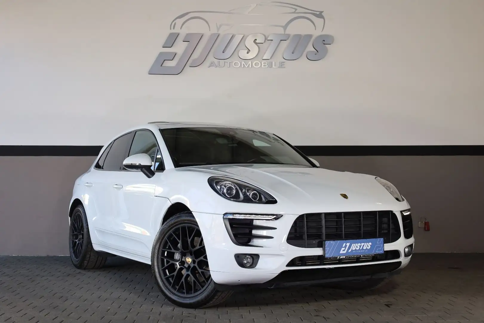 Porsche Macan 2.0 AWD/AIRMATIC/BOSÉ/PANO/4xSHZ/SBL/R20 Weiß - 1