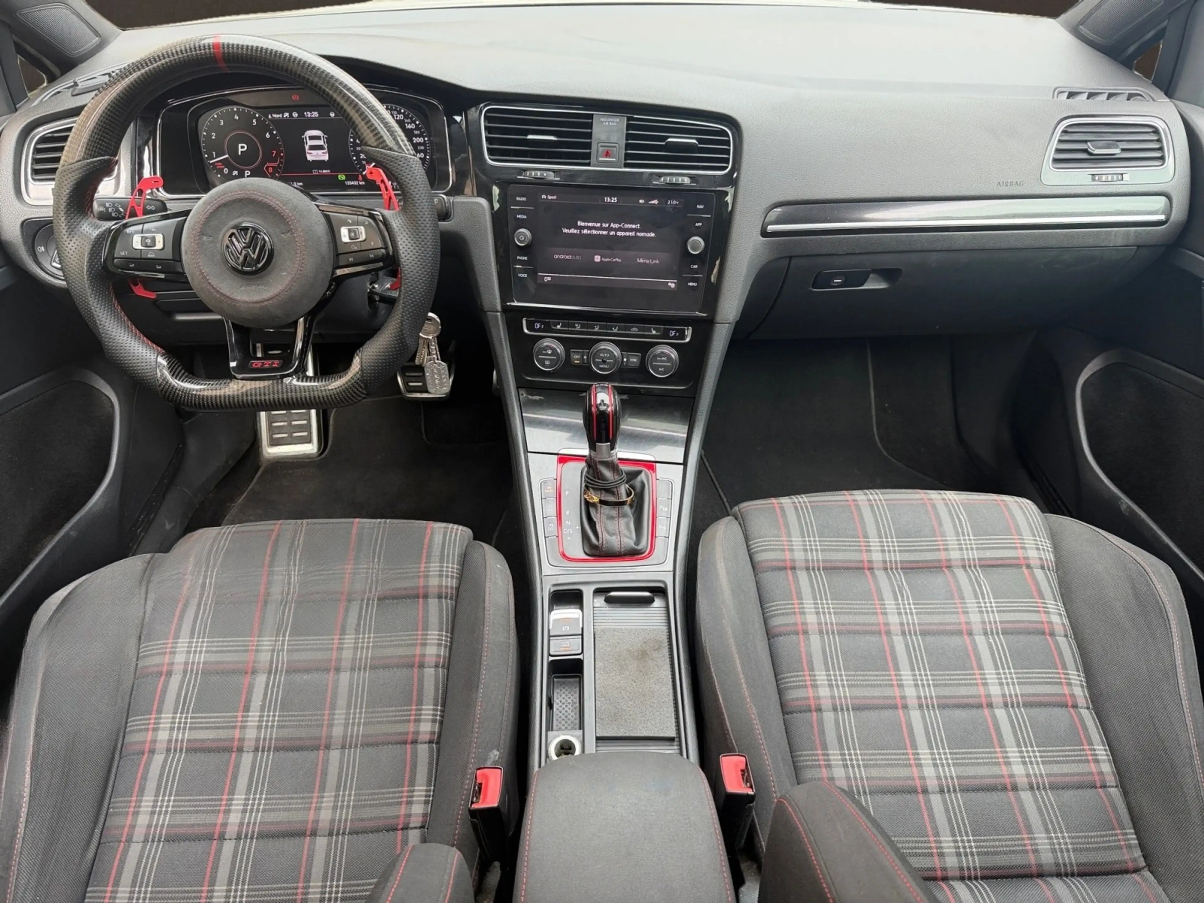 Volkswagen Golf GTI Performance / Ciel étoilé / Toit panoramique / Garantie 12 Mois valable chez VW — photo 13