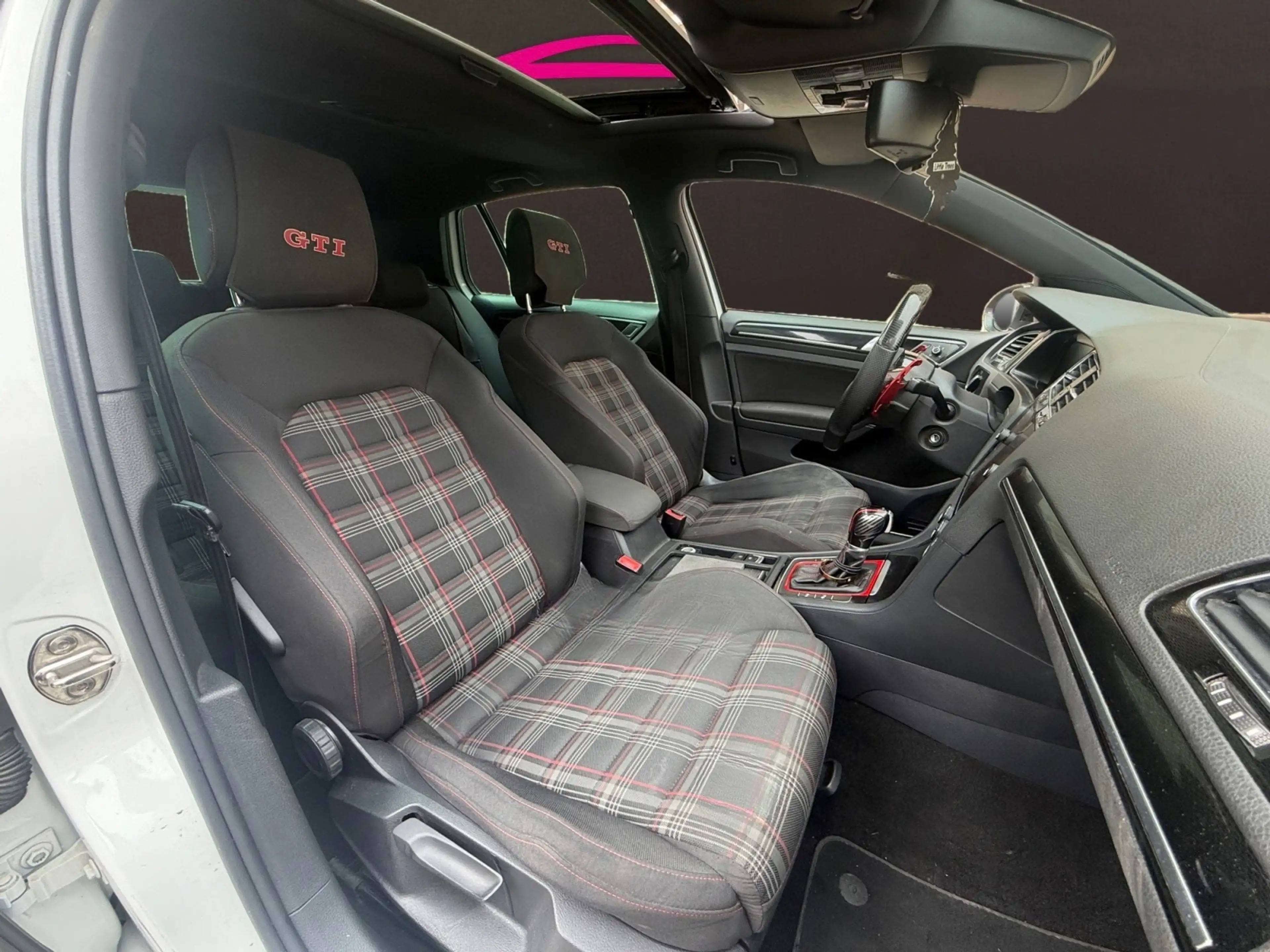 Volkswagen Golf GTI Performance / Ciel étoilé / Toit panoramique / Garantie 12 Mois valable chez VW — photo 12