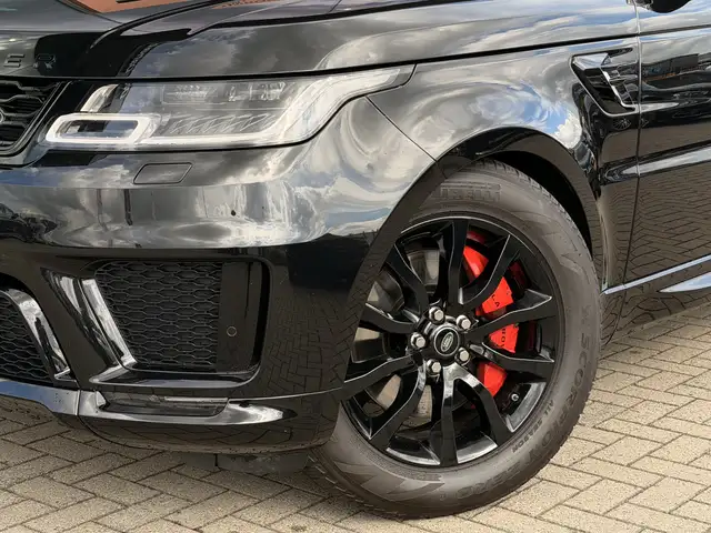 Land Rover Range Rover Sport view 4