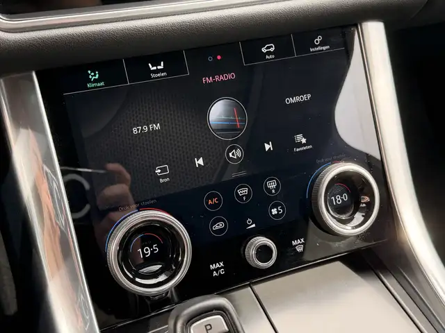 Land Rover Range Rover Sport view 29
