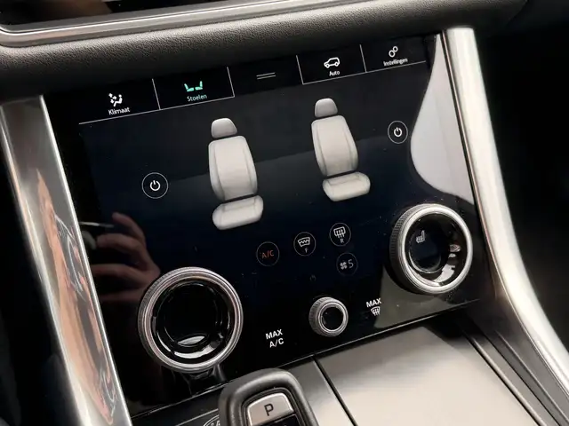 Land Rover Range Rover Sport view 30