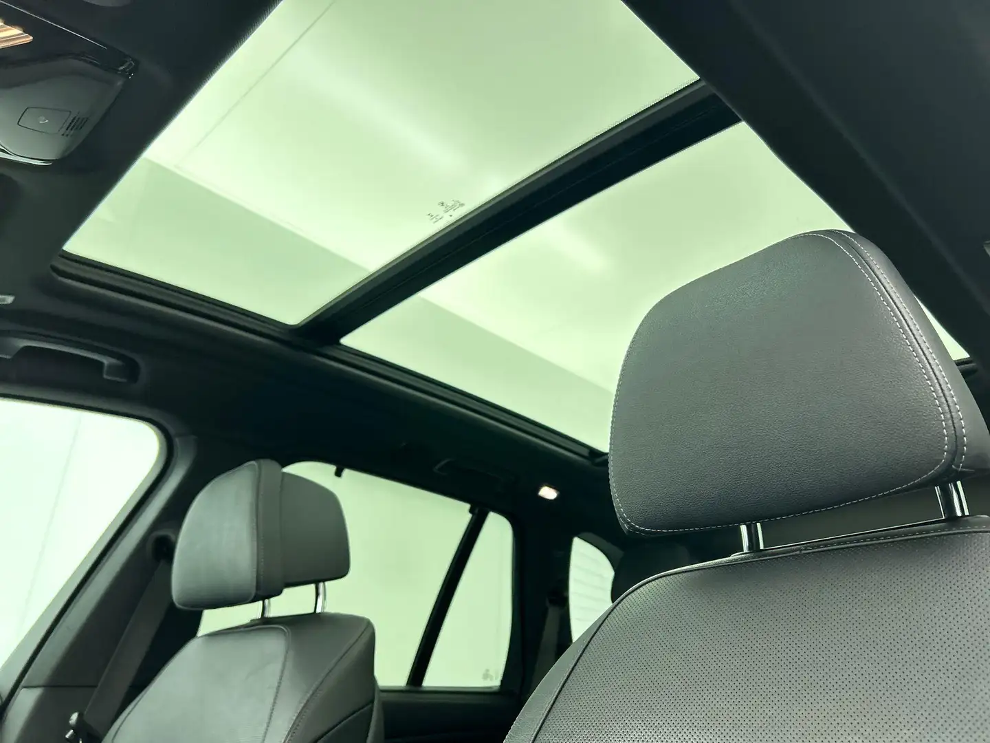 BMW X5 XDrive45e High Executive M-sport AANBIEDING!!! (Pa Zwart - 2