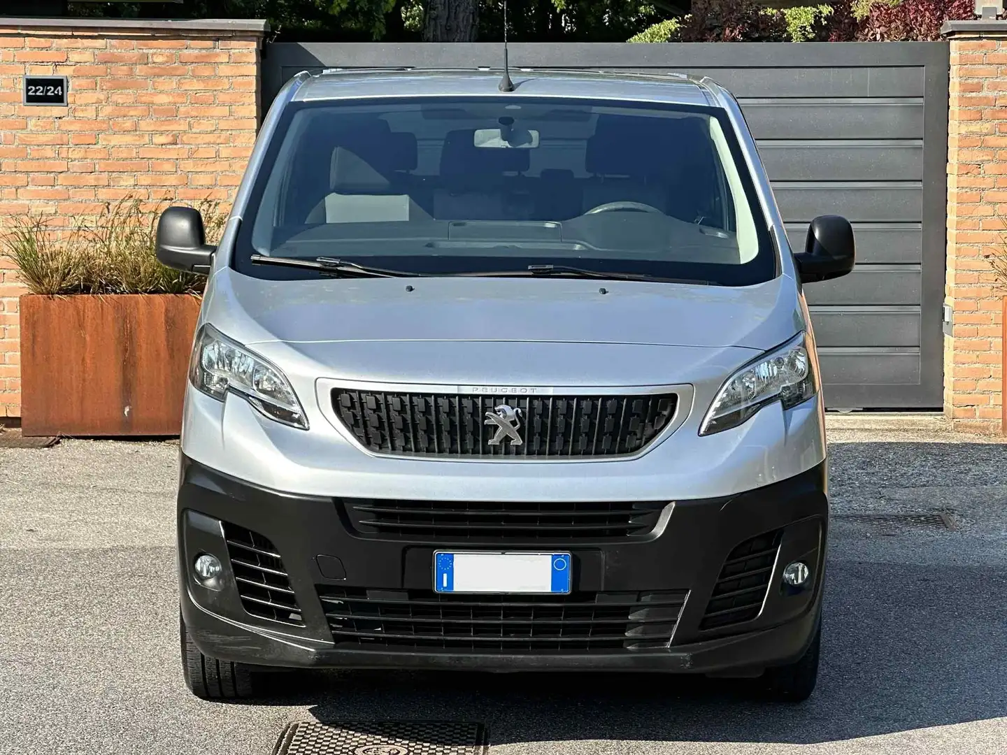 Peugeot Expert 1.6HDi-9POSTI-Tag.Ufficiali-Garanzia-2018-Euro6 Argento - 2